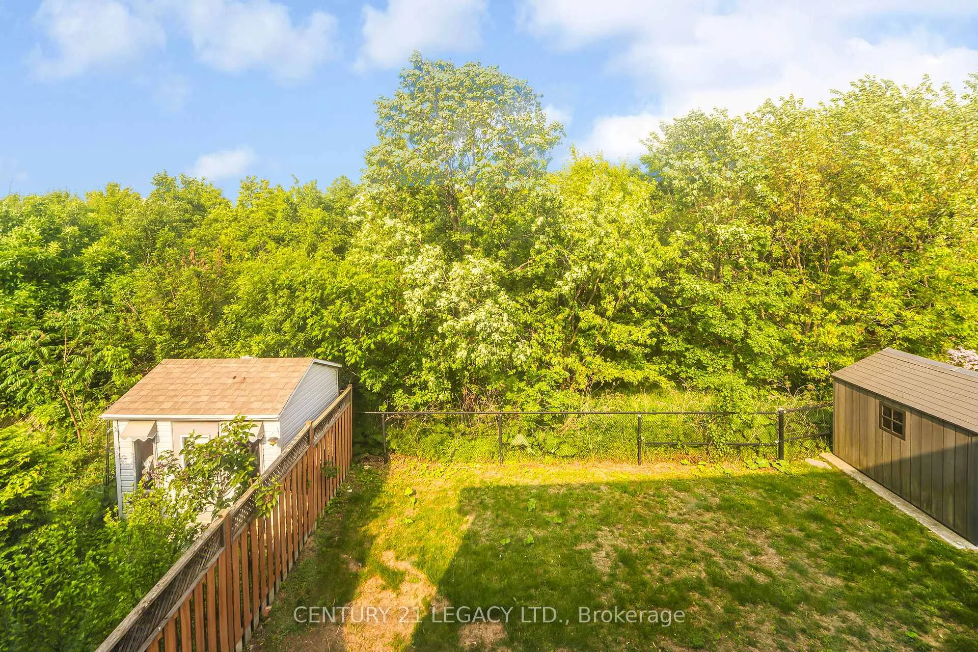 Photo 21 of 28 Sunnybrook Crescent, Brampton, Fletcher's Meadow — HOMEH