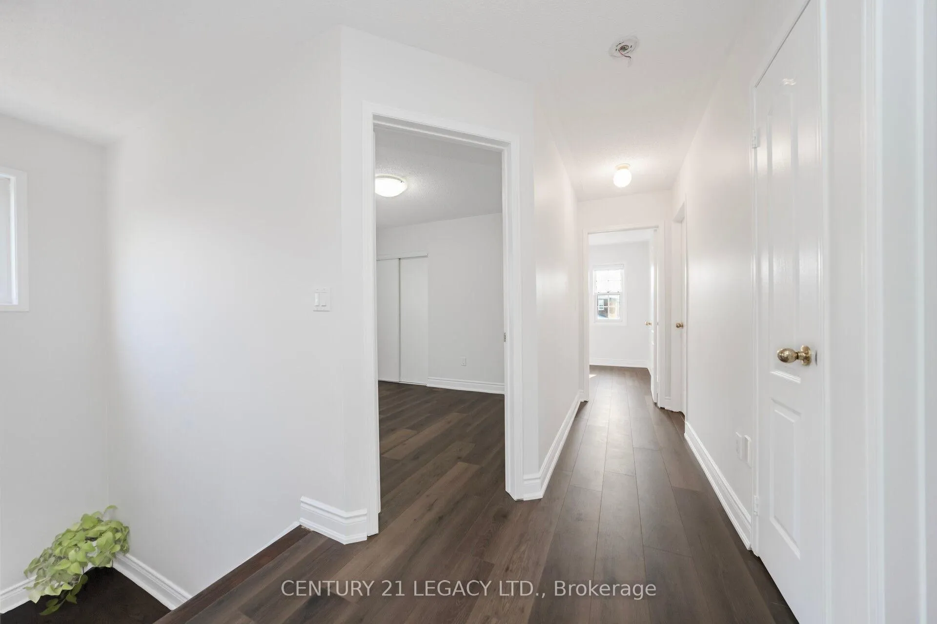 Photo 25 of 28 Sunnybrook Crescent, Brampton, Fletcher's Meadow — HOMEH