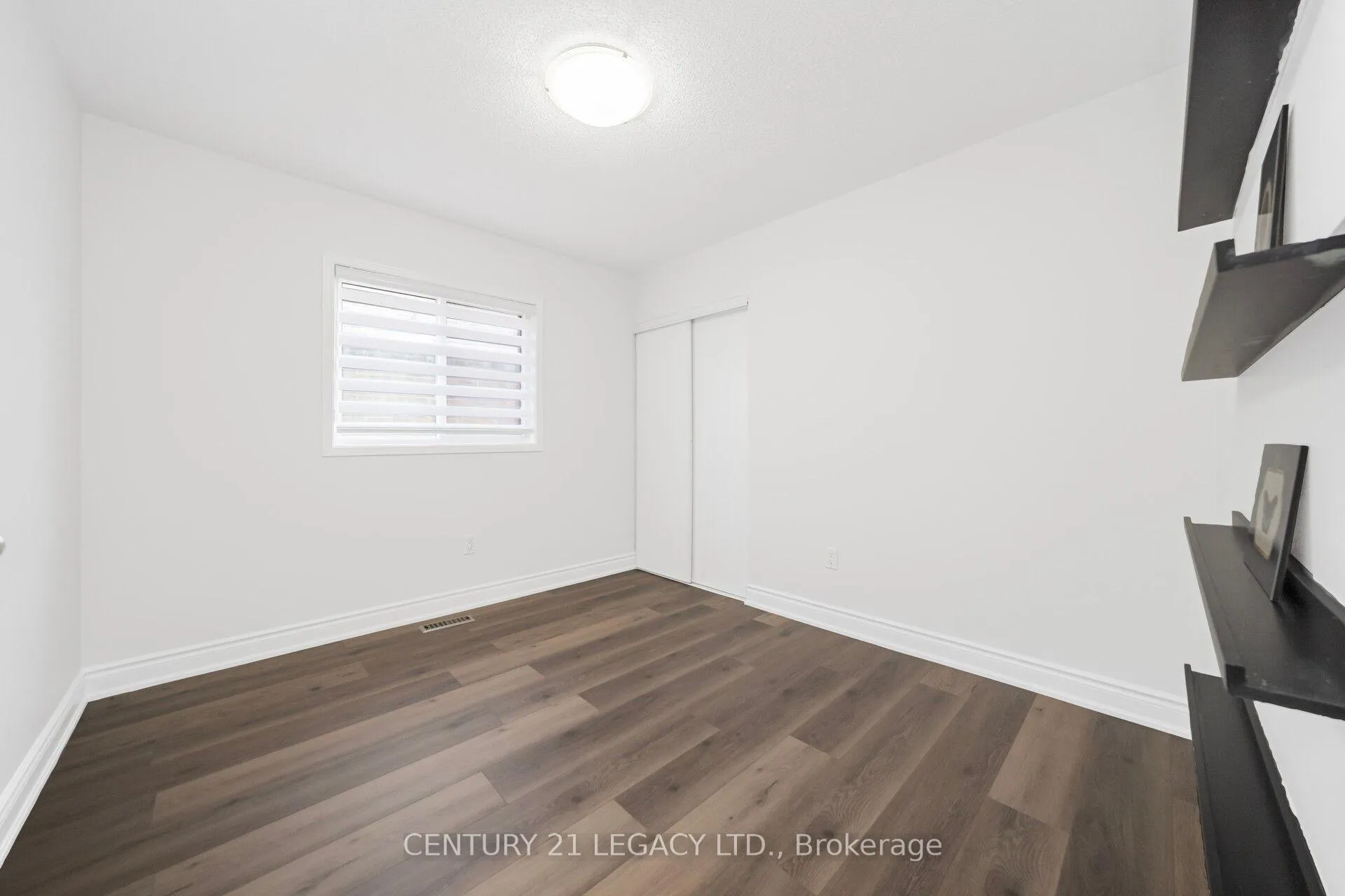 Photo 26 of 28 Sunnybrook Crescent, Brampton, Fletcher's Meadow — HOMEH