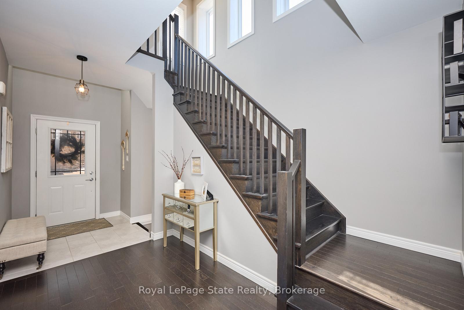 Photo 4 of 75 Westra Drive, Guelph, Willow West/Sugarbush/West Acres — HOMEH