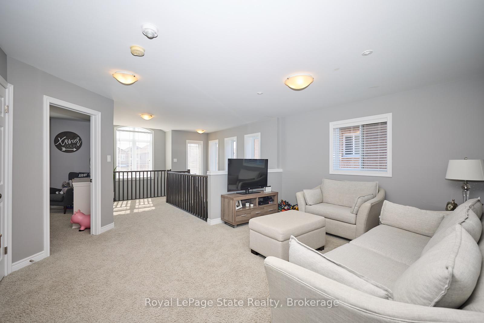 Photo 19 of 75 Westra Drive, Guelph, Willow West/Sugarbush/West Acres — HOMEH