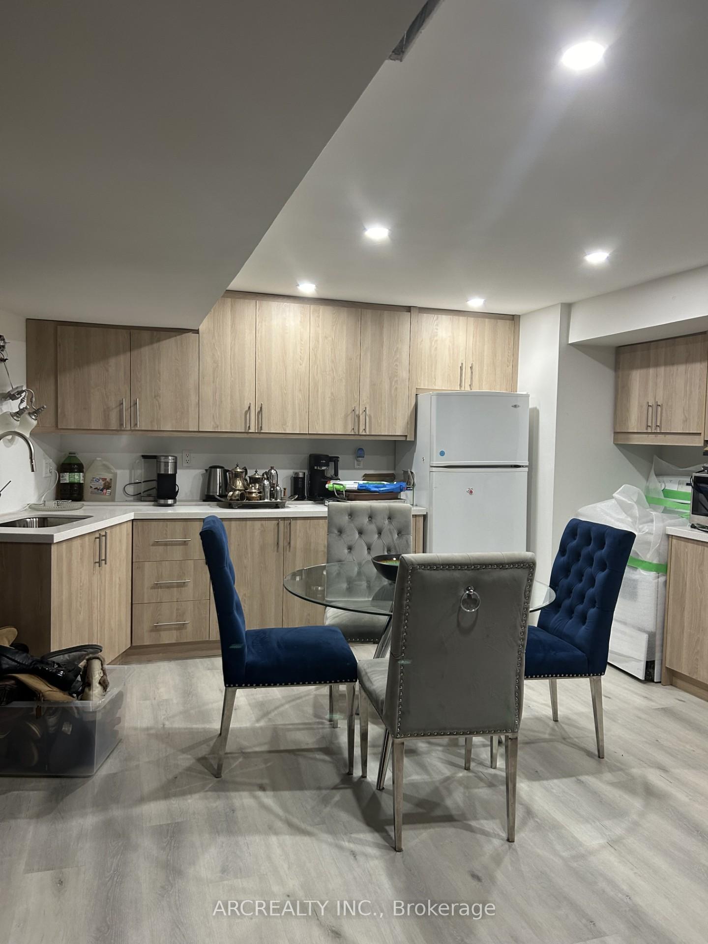 Photo 15 of 148 Gwendolyn Boulevard, Georgina, Keswick North — HOMEH