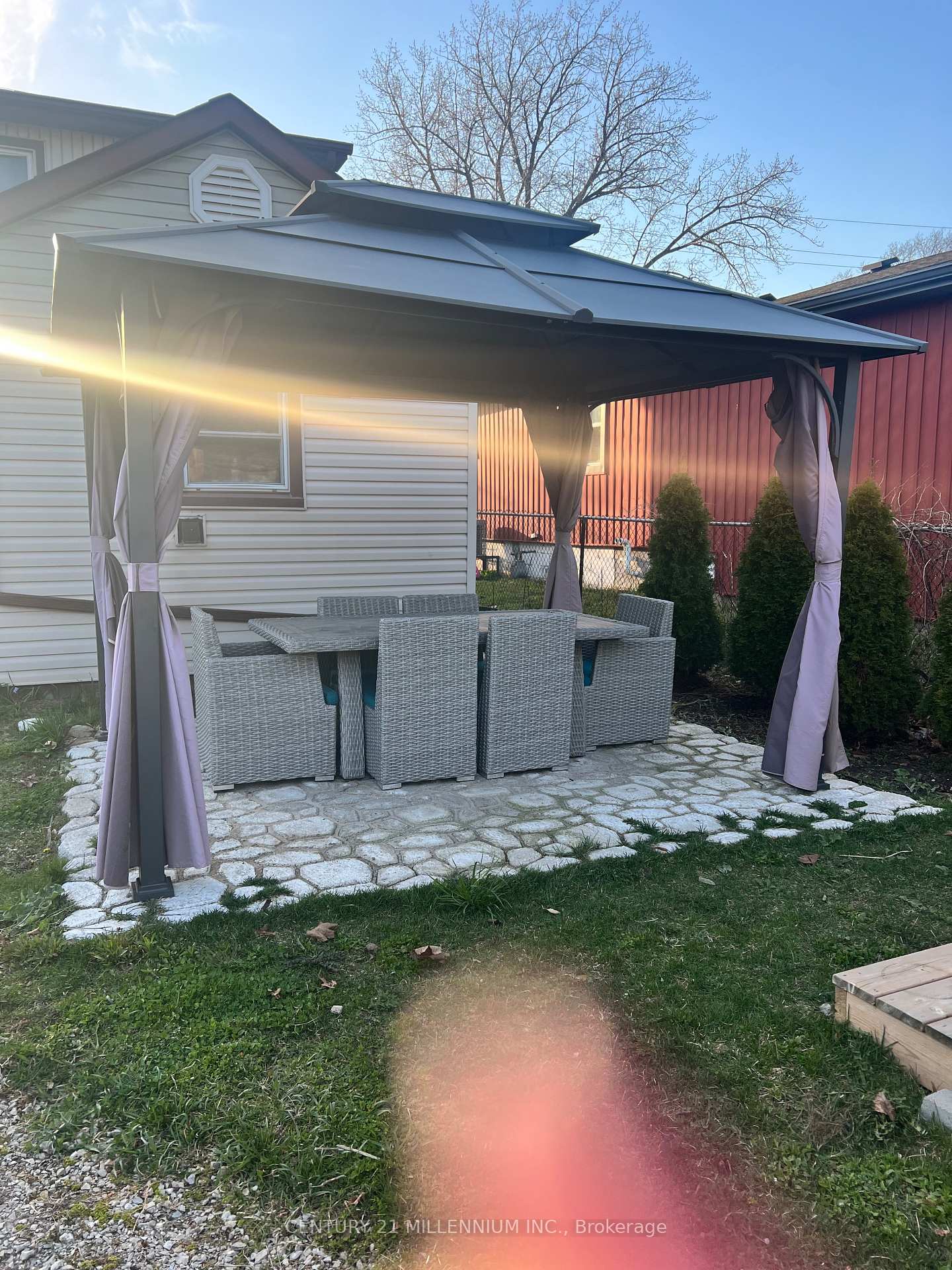 Photo 26 of 74 Pinelands Avenue, Hamilton, Lakeshore — HOMEH