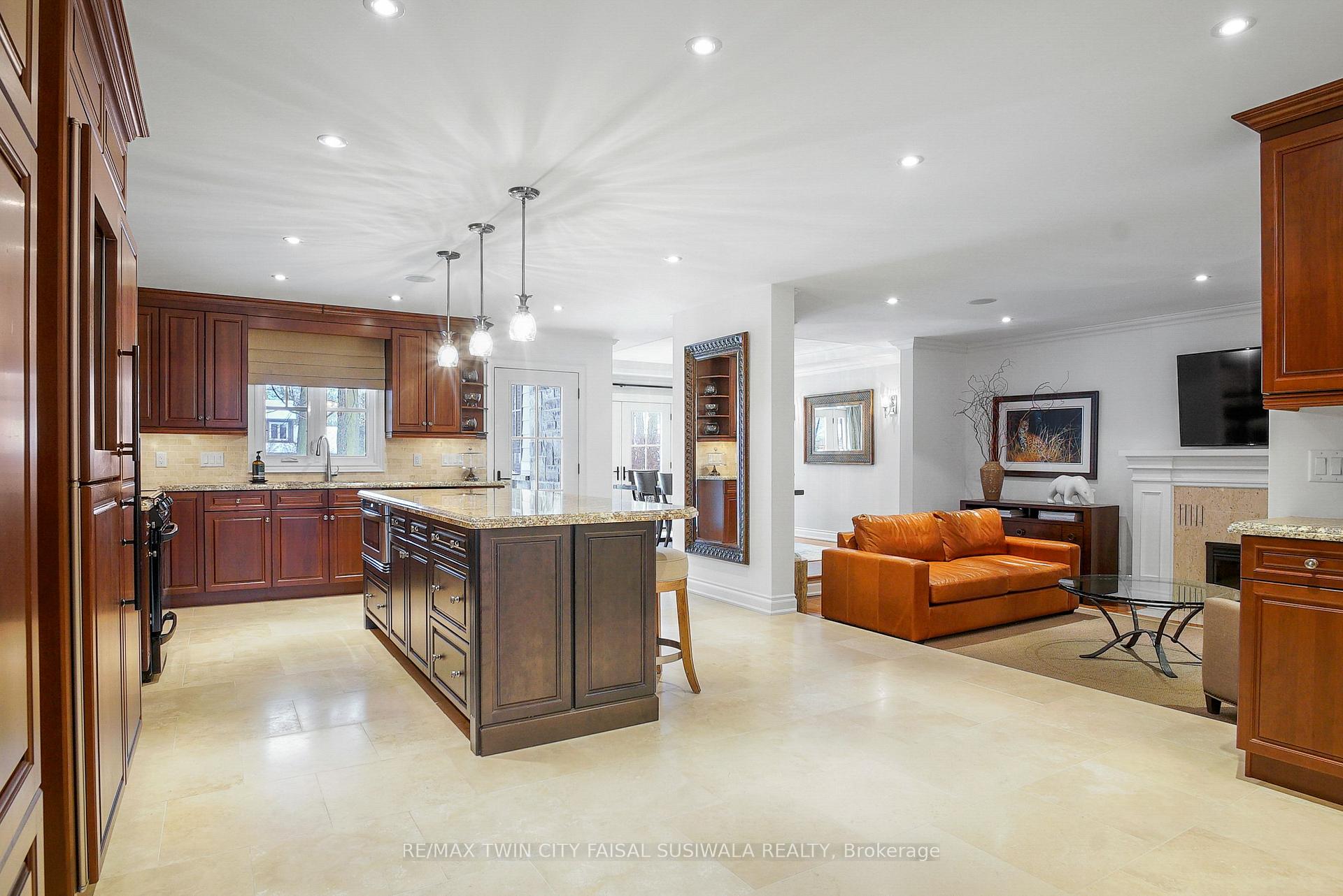 Photo 15 of 459 Winston Boulevard, Cambridge — HOMEH