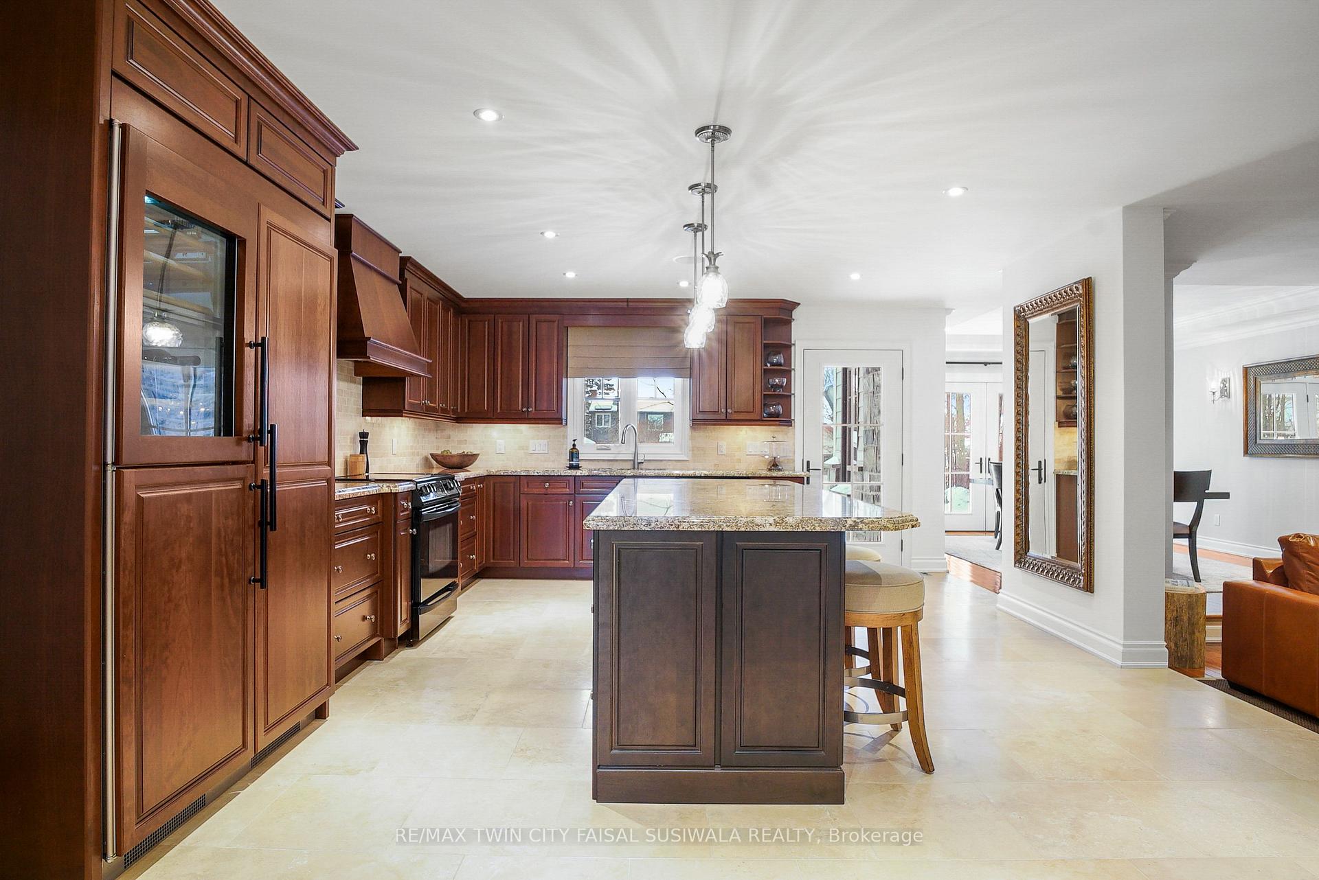 Photo 16 of 459 Winston Boulevard, Cambridge — HOMEH
