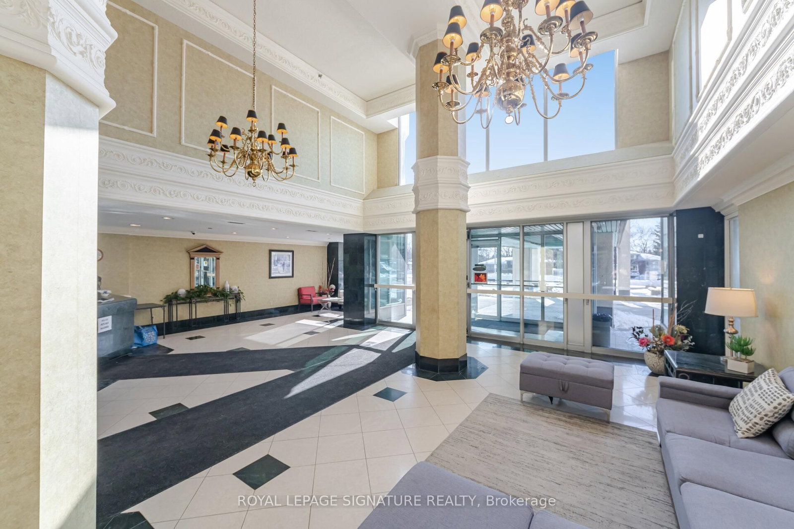 Photo 3 of Unit 1107, 320 Mill St, Brampton, Brampton South — HOMEH