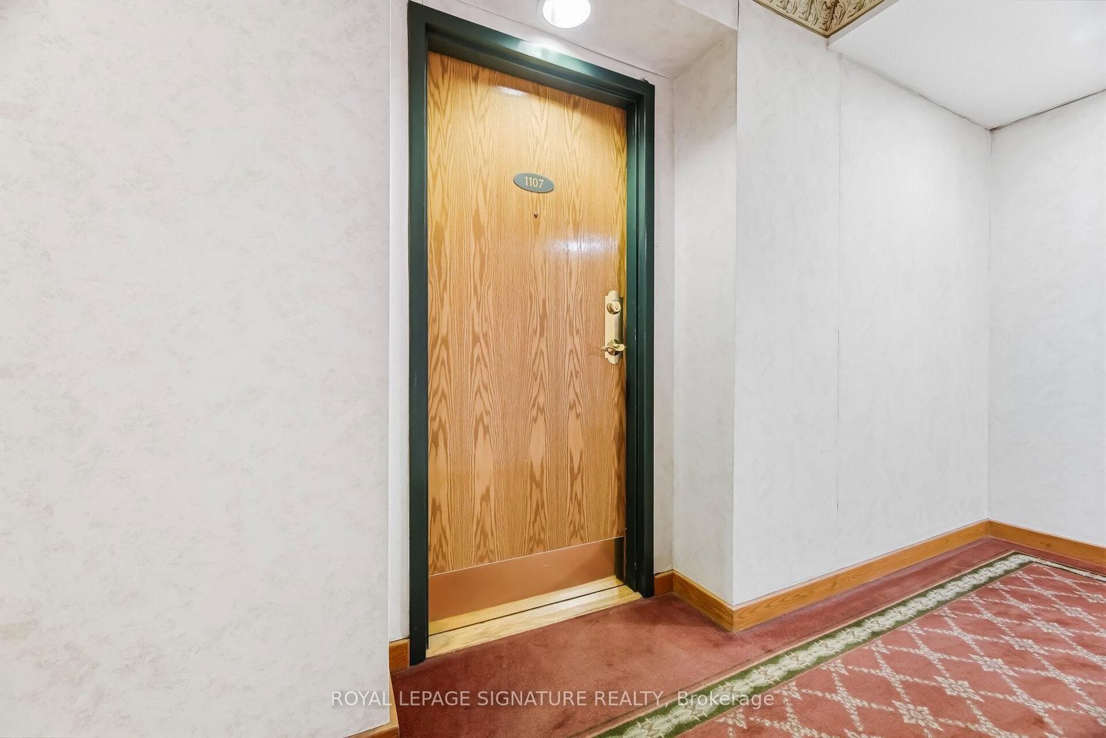 Photo 5 of Unit 1107, 320 Mill St, Brampton, Brampton South — HOMEH