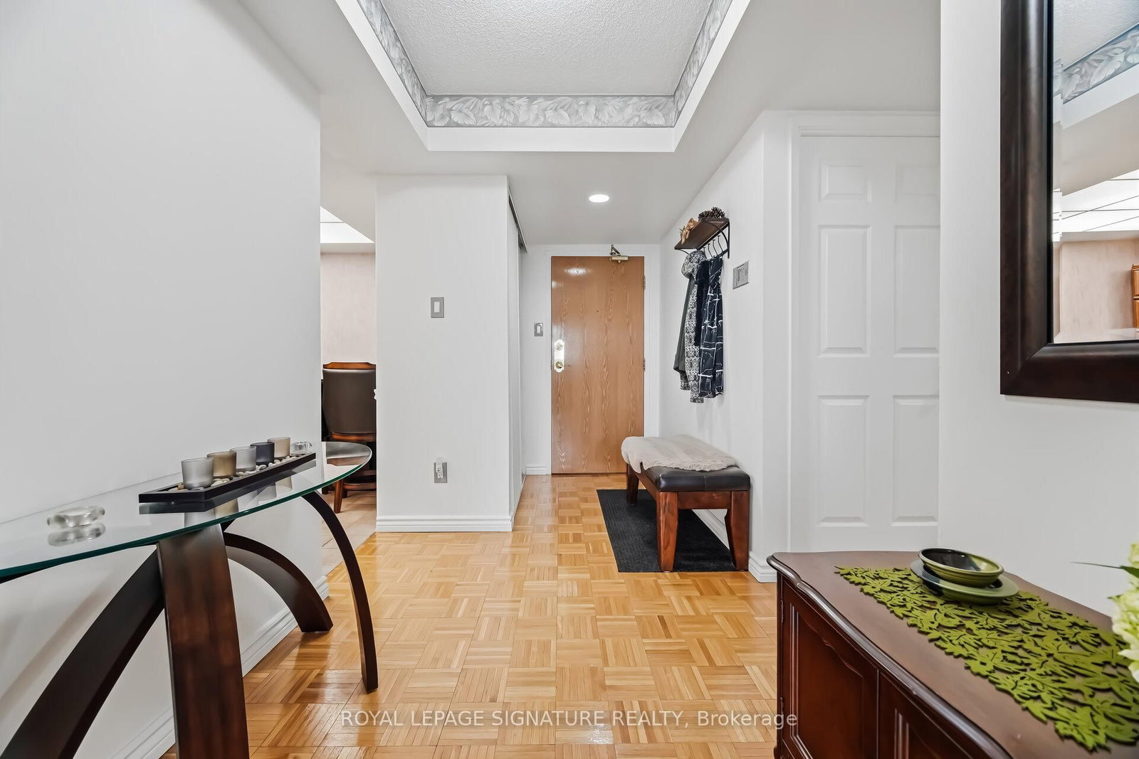 Photo 6 of Unit 1107, 320 Mill St, Brampton, Brampton South — HOMEH