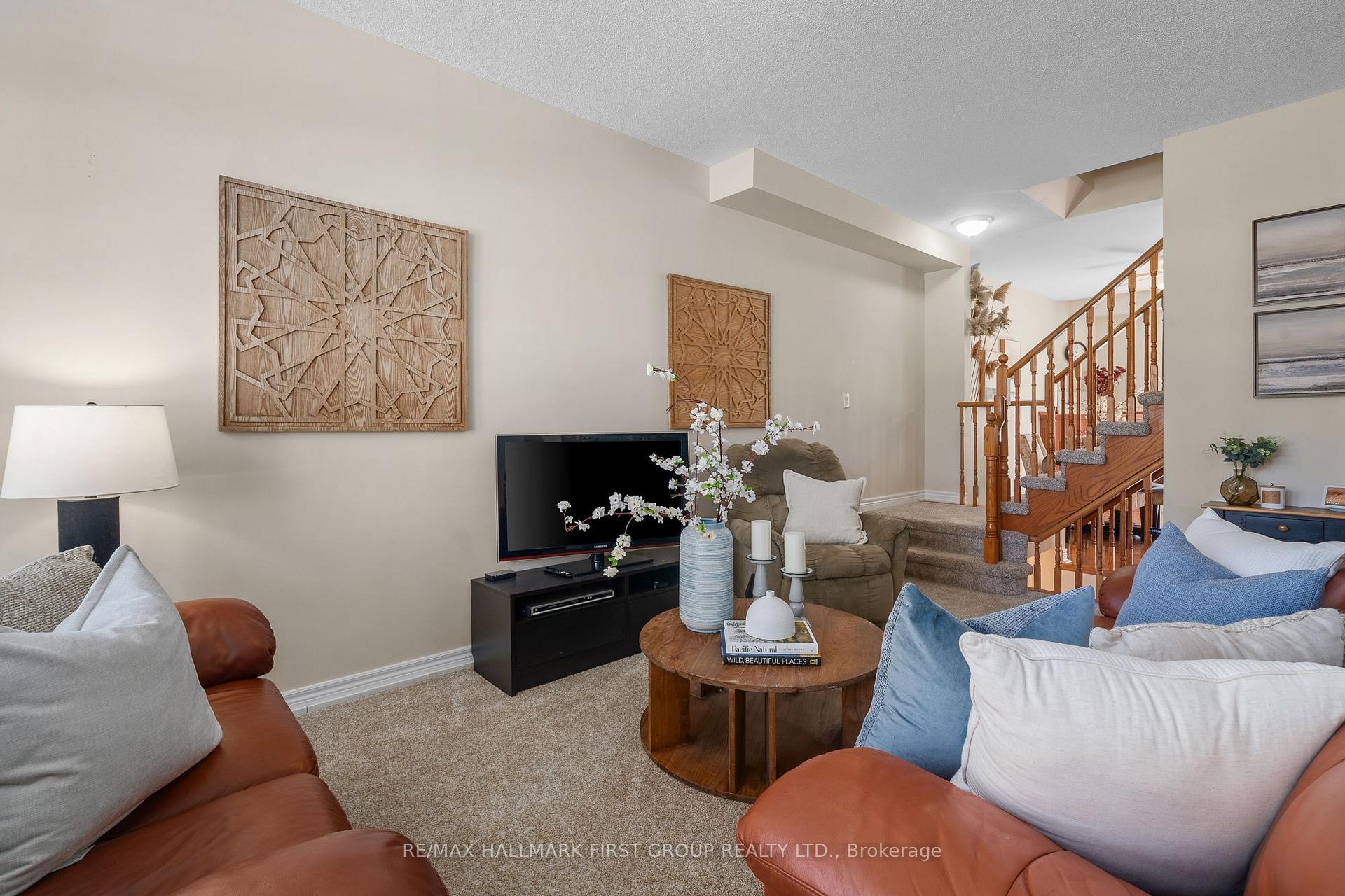 Photo 6 of 963 Lake Drive E, Georgina, Sutton & Jackson's Point — HOMEH