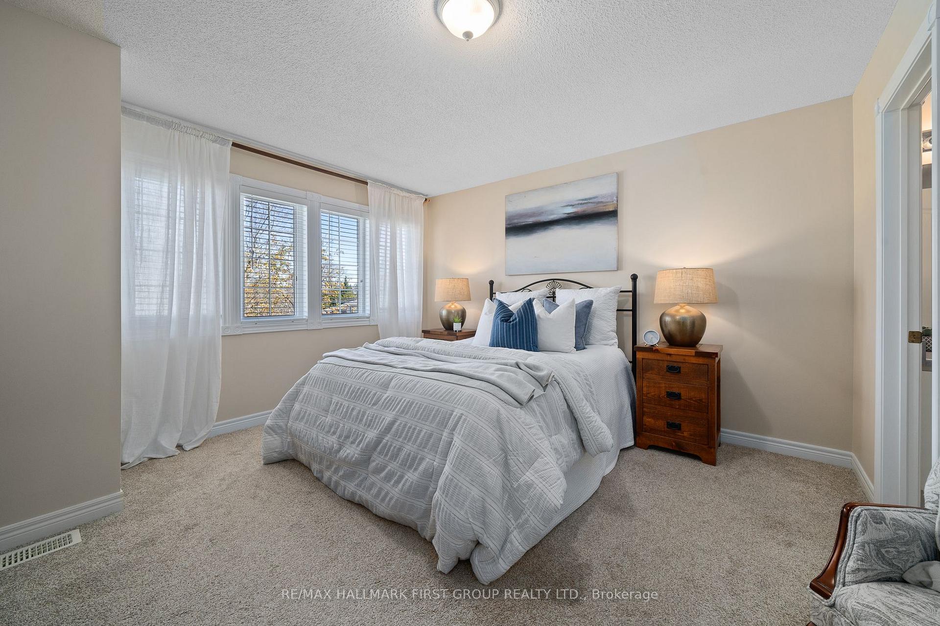 Photo 19 of 963 Lake Drive E, Georgina, Sutton & Jackson's Point — HOMEH