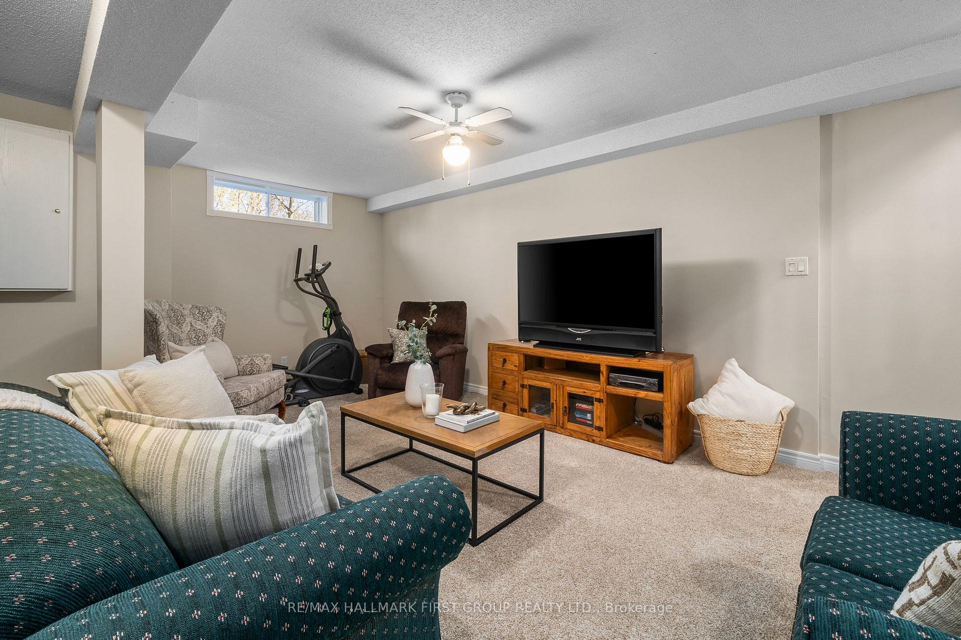 Photo 27 of 963 Lake Drive E, Georgina, Sutton & Jackson's Point — HOMEH