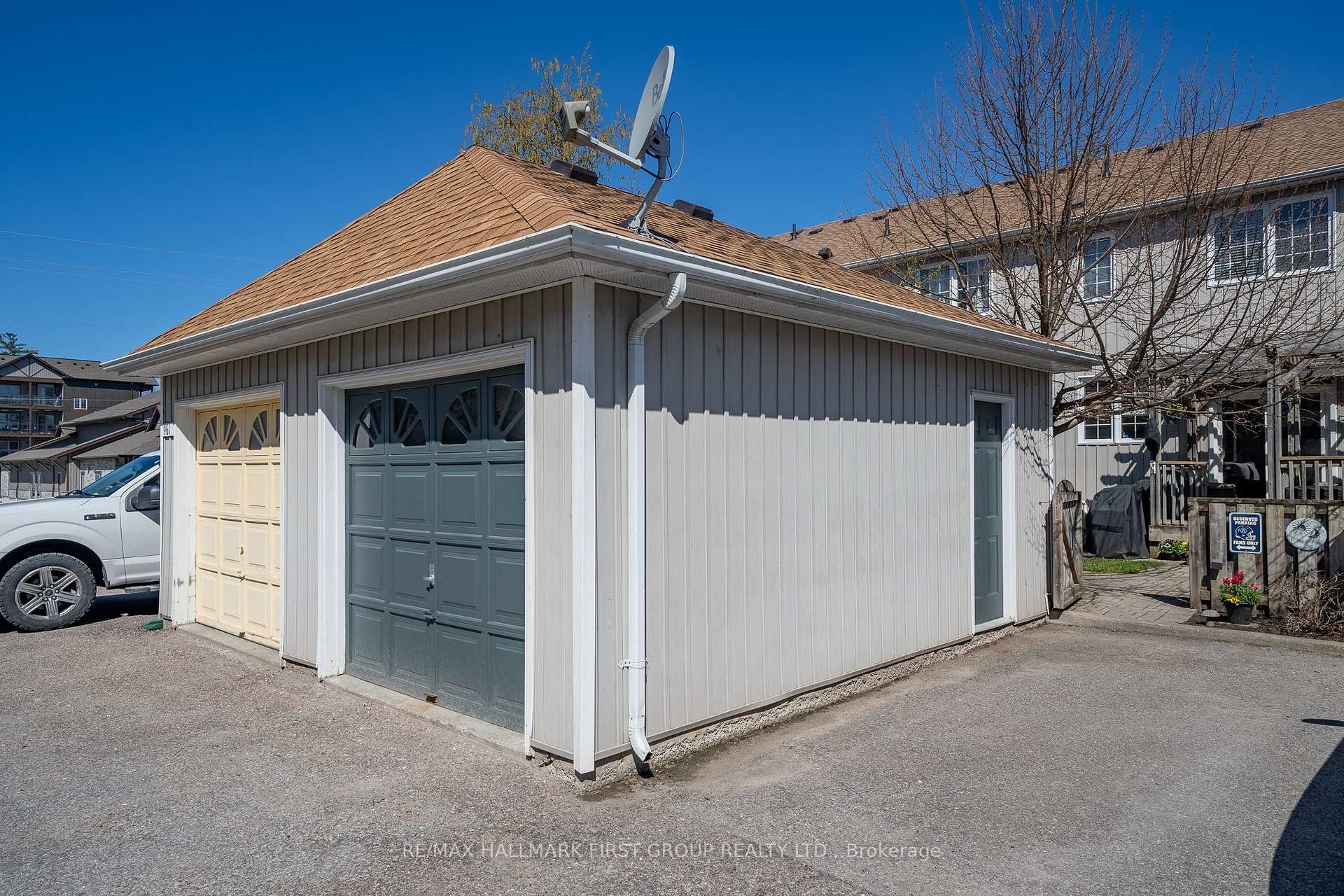 Photo 34 of 963 Lake Drive E, Georgina, Sutton & Jackson's Point — HOMEH