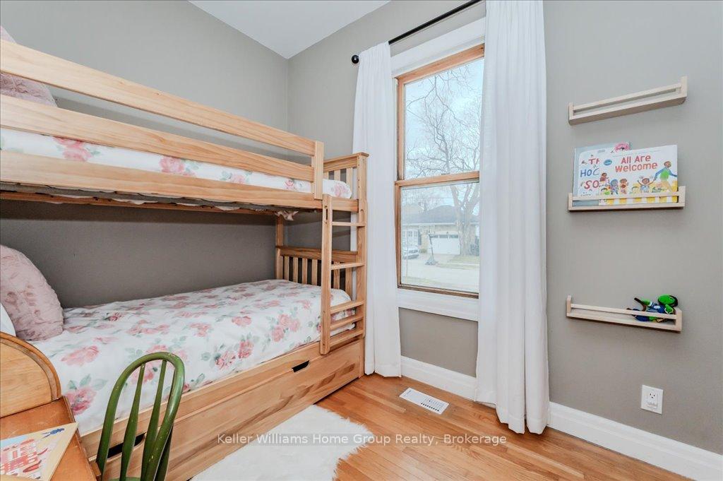 Photo 17 of 39 Central Street, Guelph, Exhibition Park — HOMEH