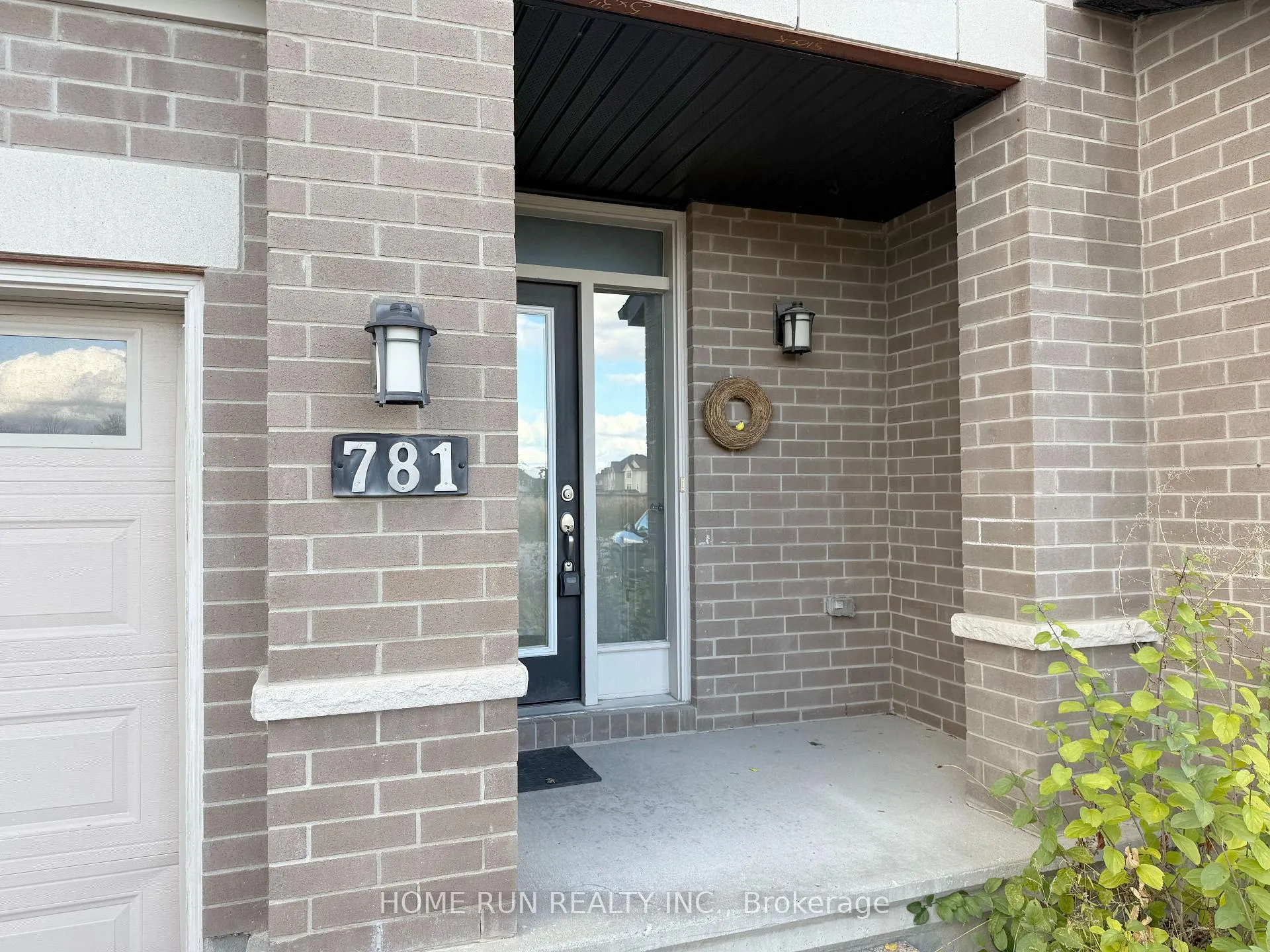 Photo 2 of 781 Brian Good Avenue, Ottawa, Riverside South/Gloucester Glen — HOMEH