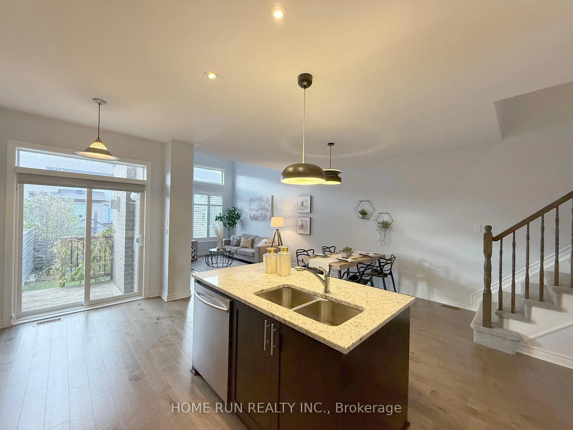 Photo 12 of 781 Brian Good Avenue, Ottawa, Riverside South/Gloucester Glen — HOMEH