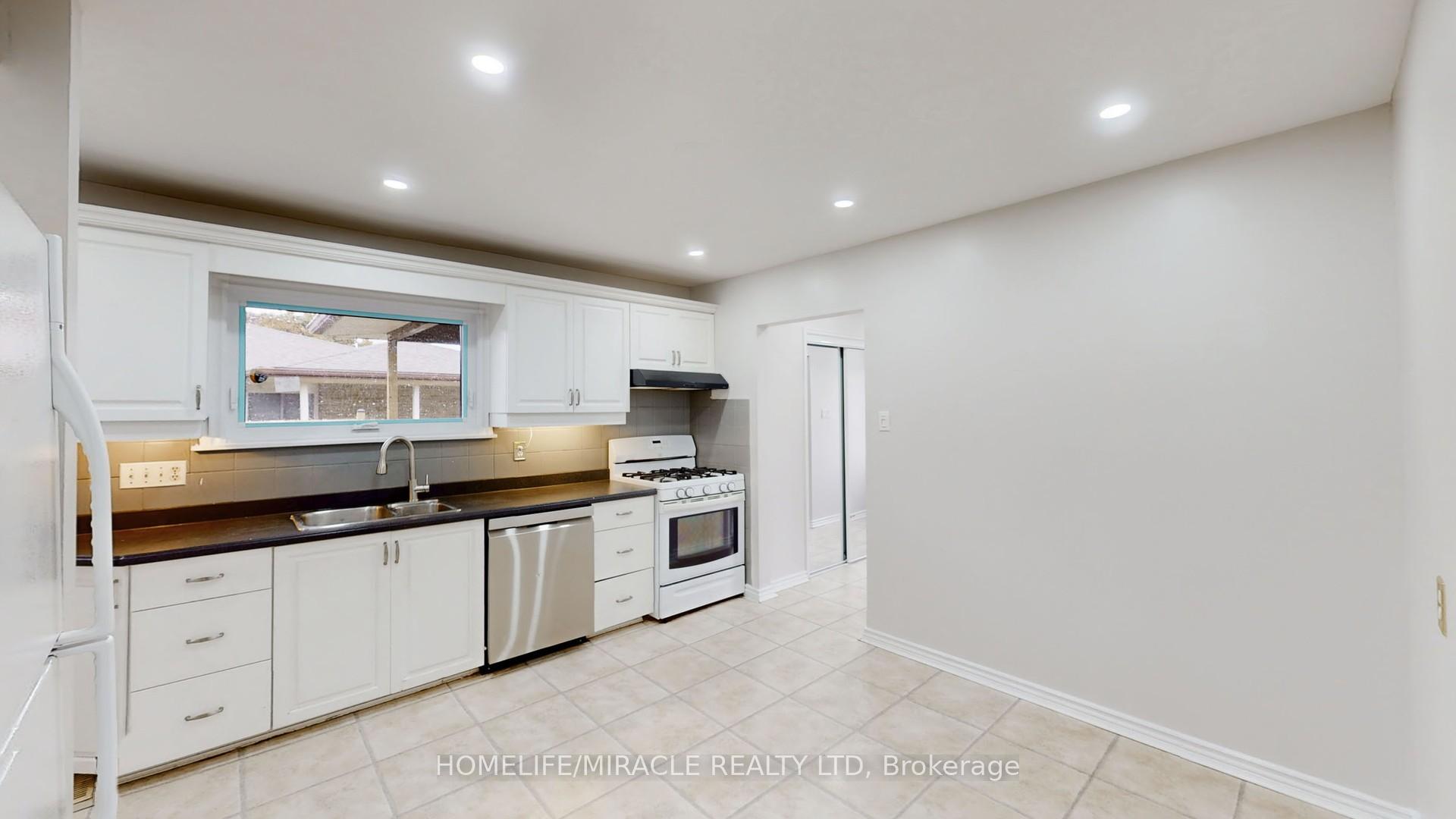 Photo 11 of 187 Delrex Boulevard, Halton Hills, Georgetown — HOMEH