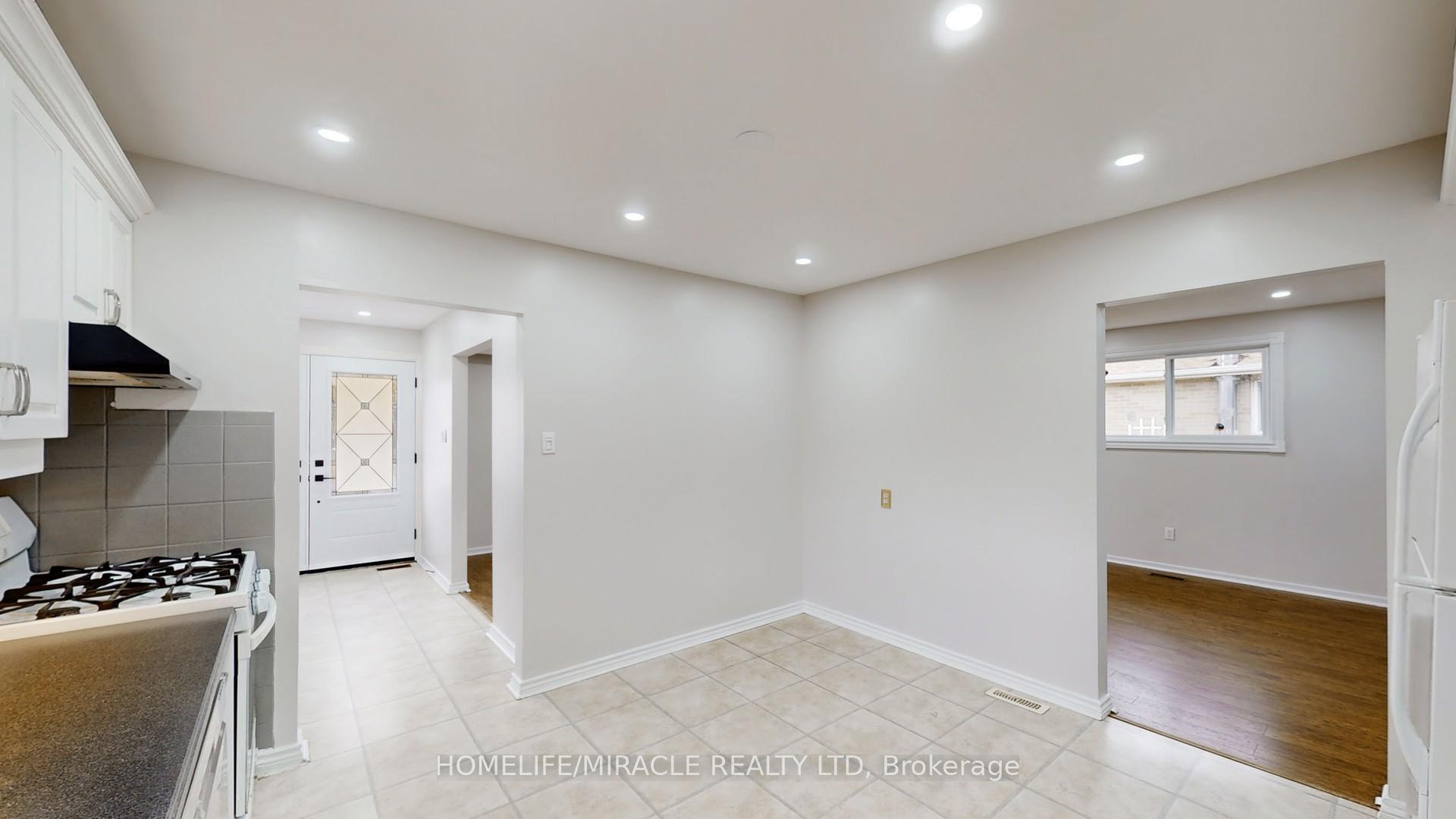 Photo 15 of 187 Delrex Boulevard, Halton Hills, Georgetown — HOMEH