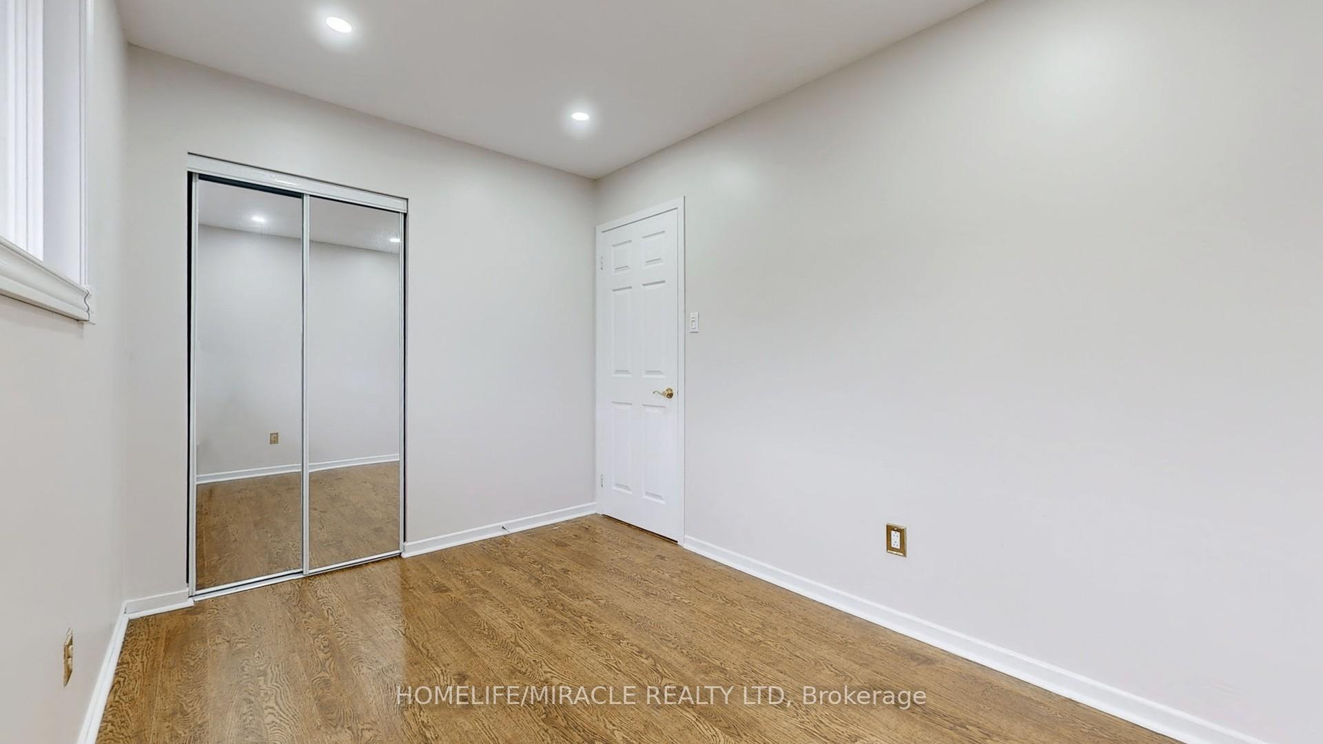 Photo 19 of 187 Delrex Boulevard, Halton Hills, Georgetown — HOMEH