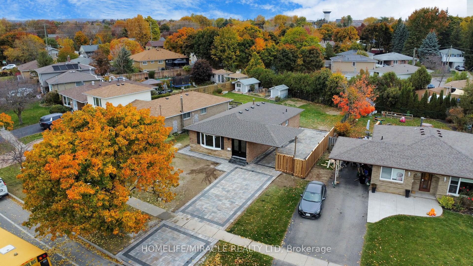 Photo 36 of 187 Delrex Boulevard, Halton Hills, Georgetown — HOMEH