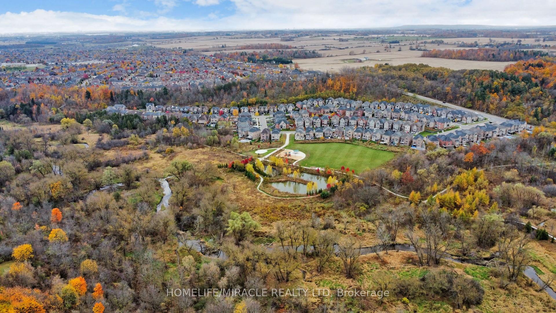 Photo 39 of 187 Delrex Boulevard, Halton Hills, Georgetown — HOMEH