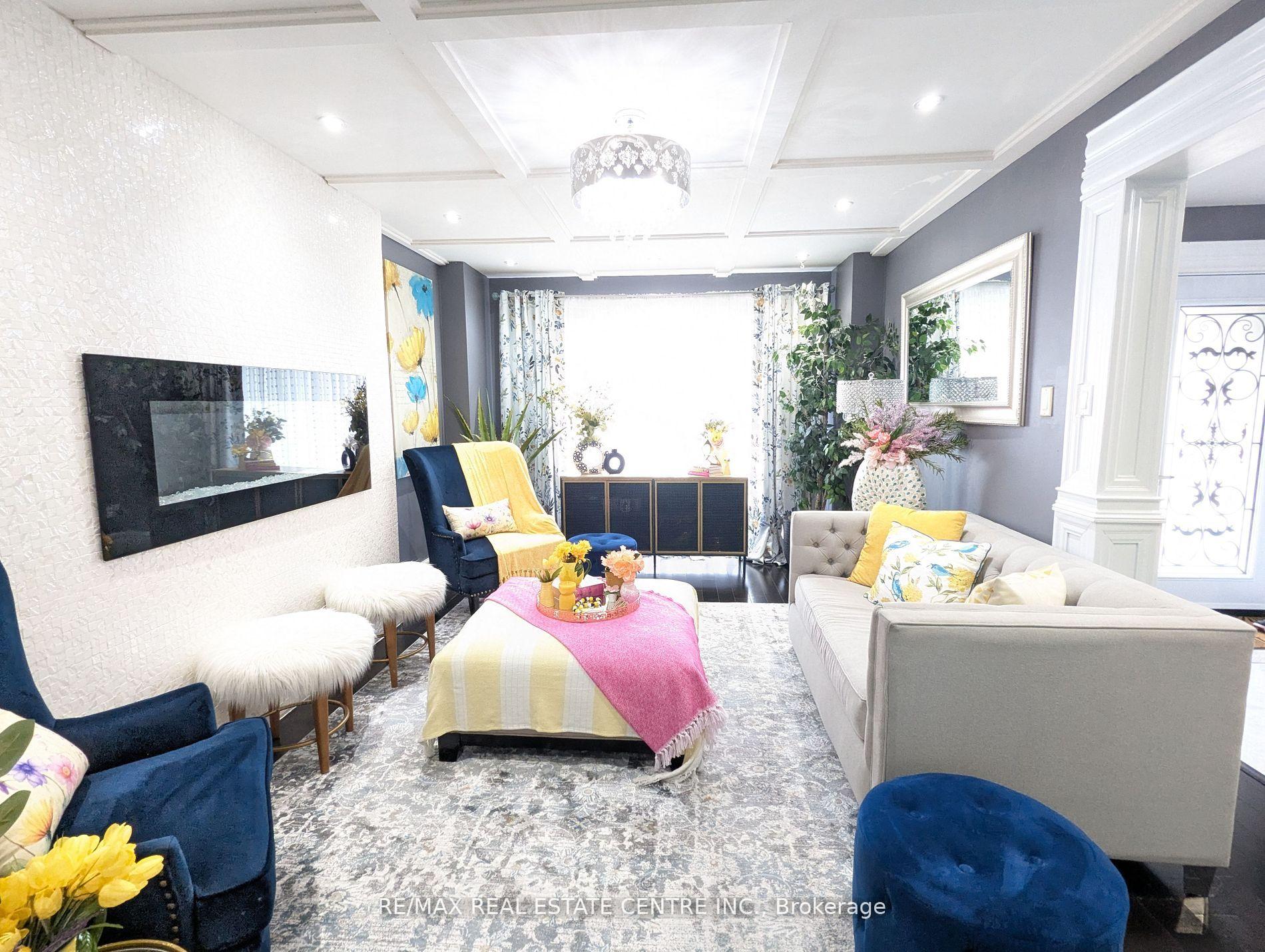 Photo 6 of 1 Brydon Crescent, Brampton, Northwood Park — HOMEH