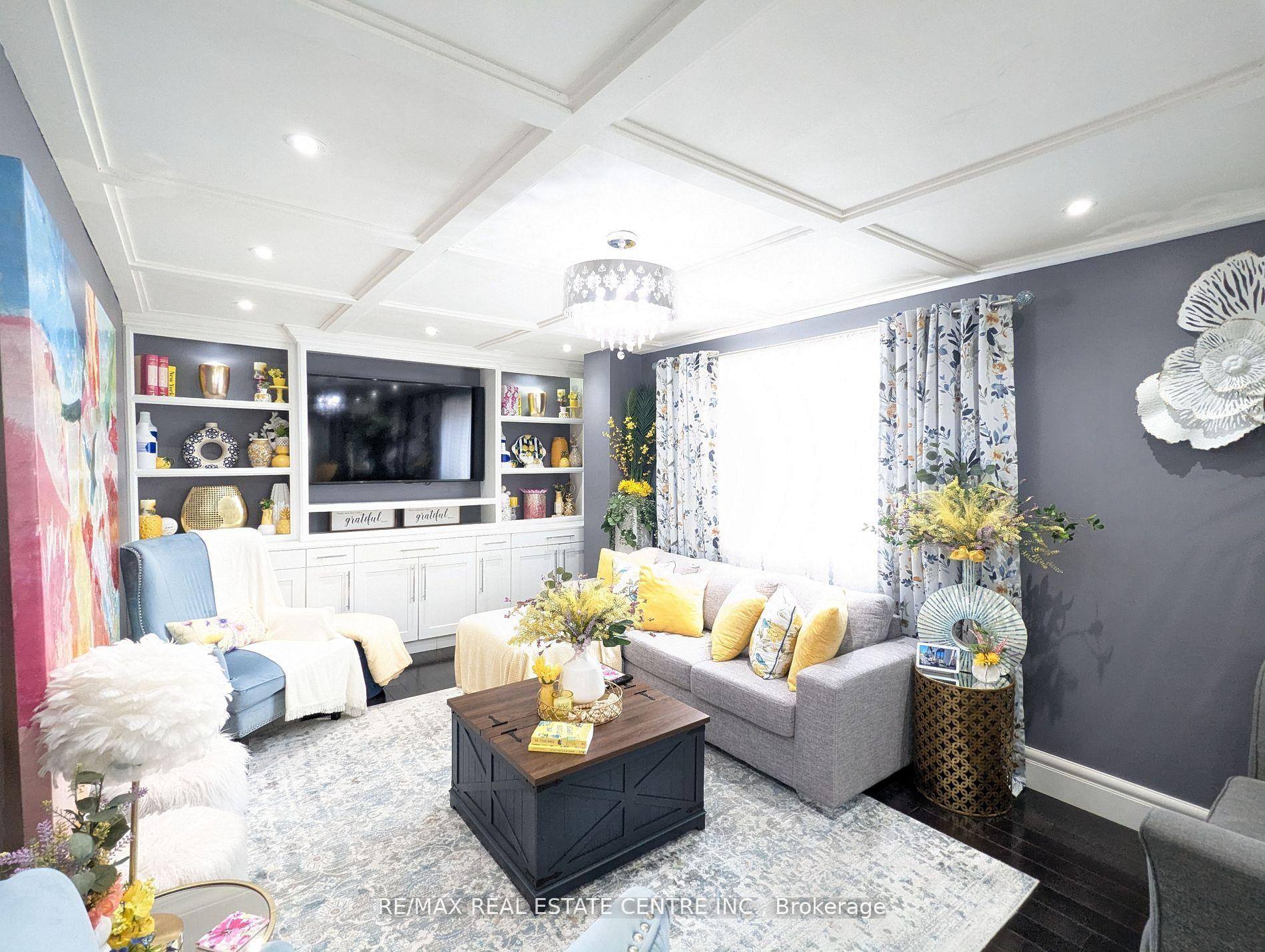 Photo 8 of 1 Brydon Crescent, Brampton, Northwood Park — HOMEH