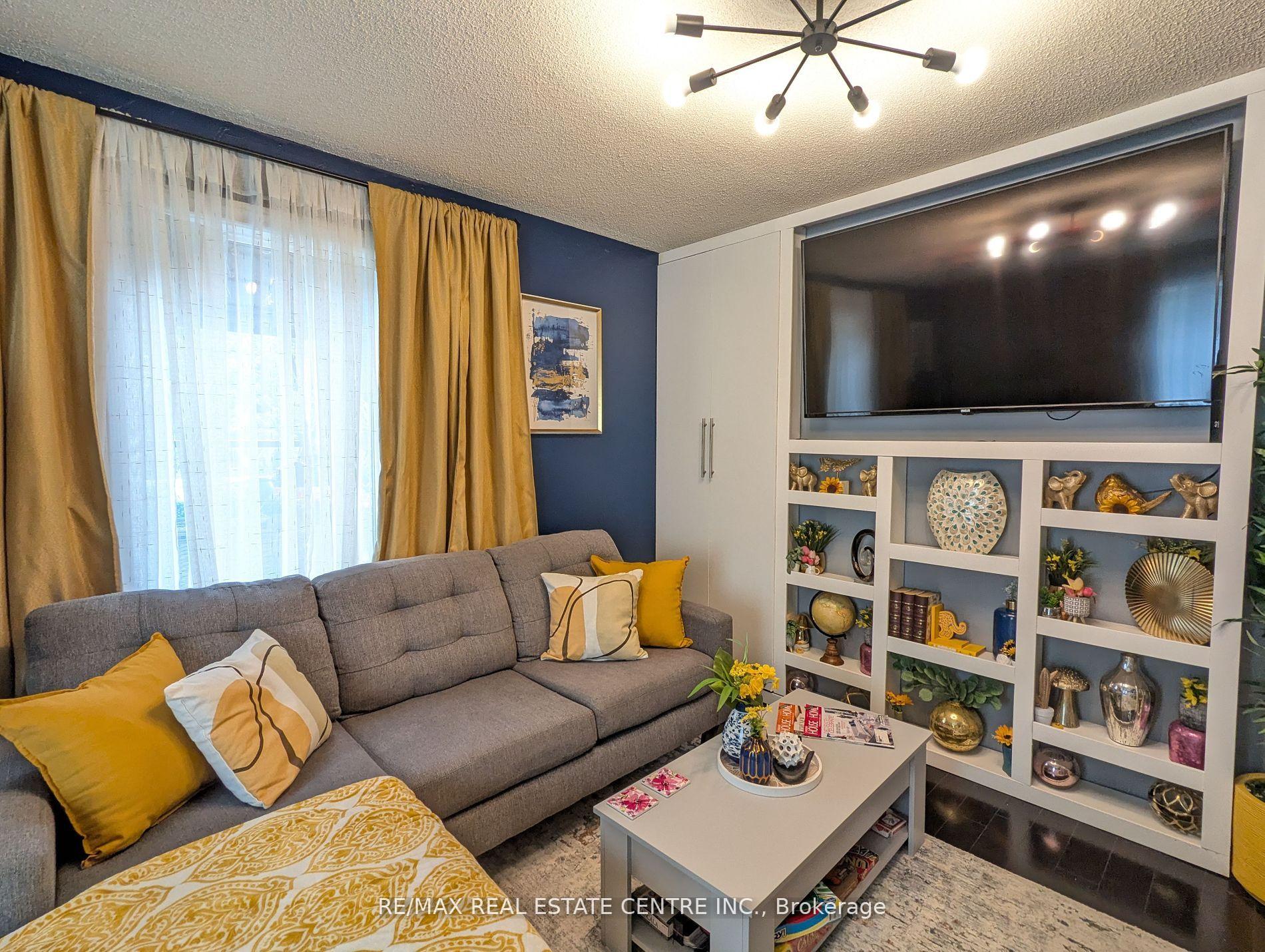 Photo 24 of 1 Brydon Crescent, Brampton, Northwood Park — HOMEH