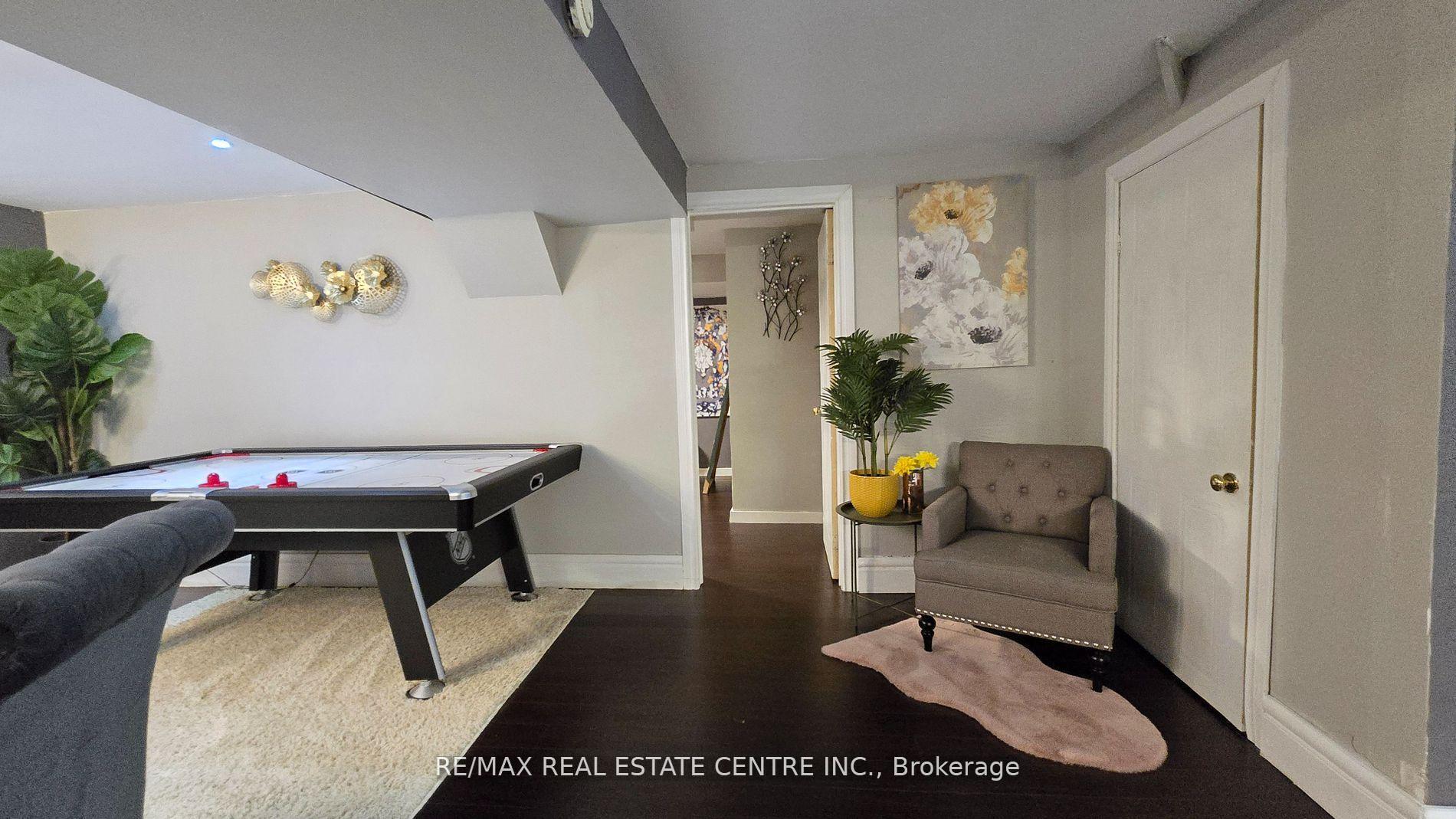 Photo 27 of 1 Brydon Crescent, Brampton, Northwood Park — HOMEH