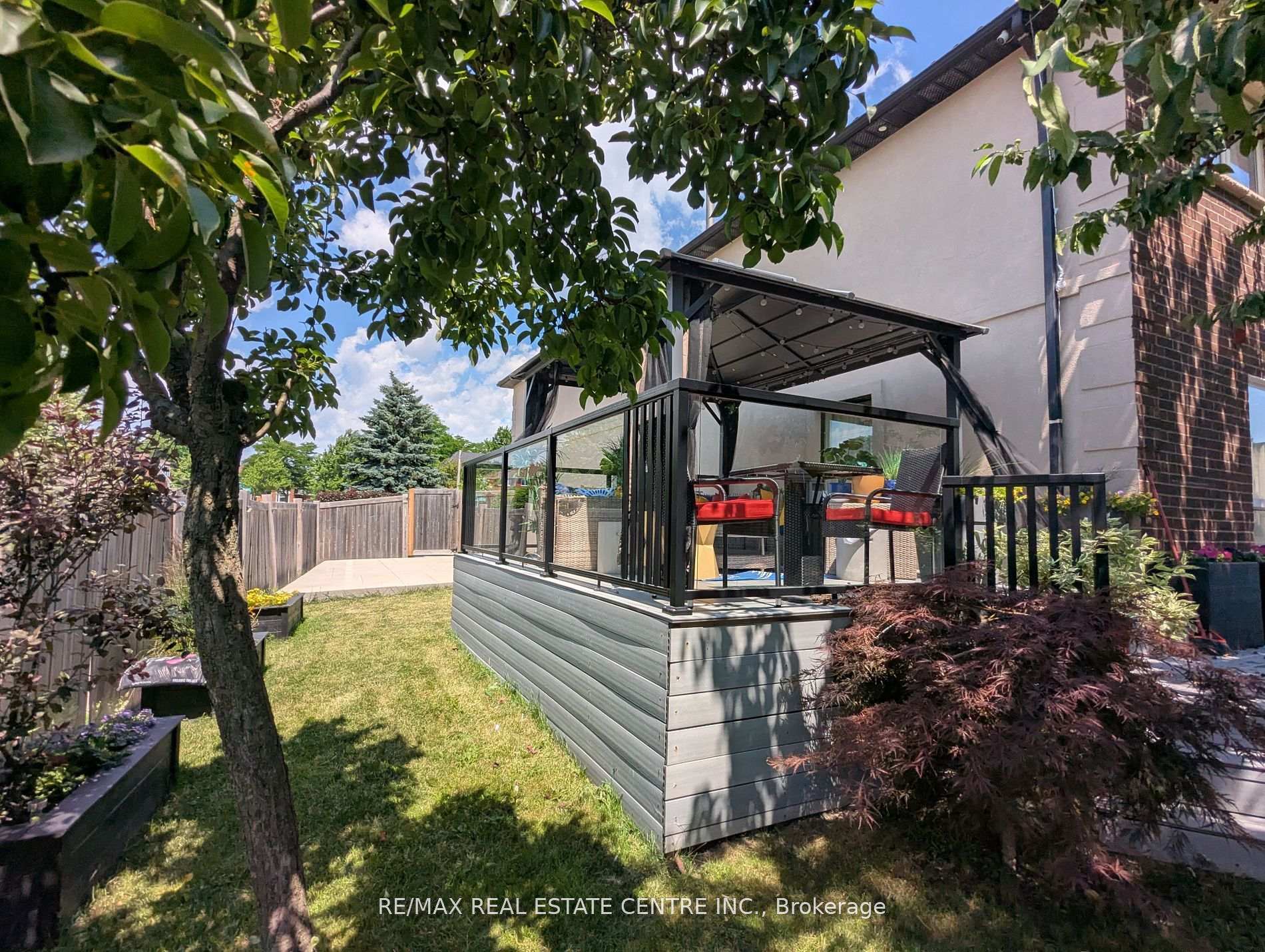 Photo 33 of 1 Brydon Crescent, Brampton, Northwood Park — HOMEH