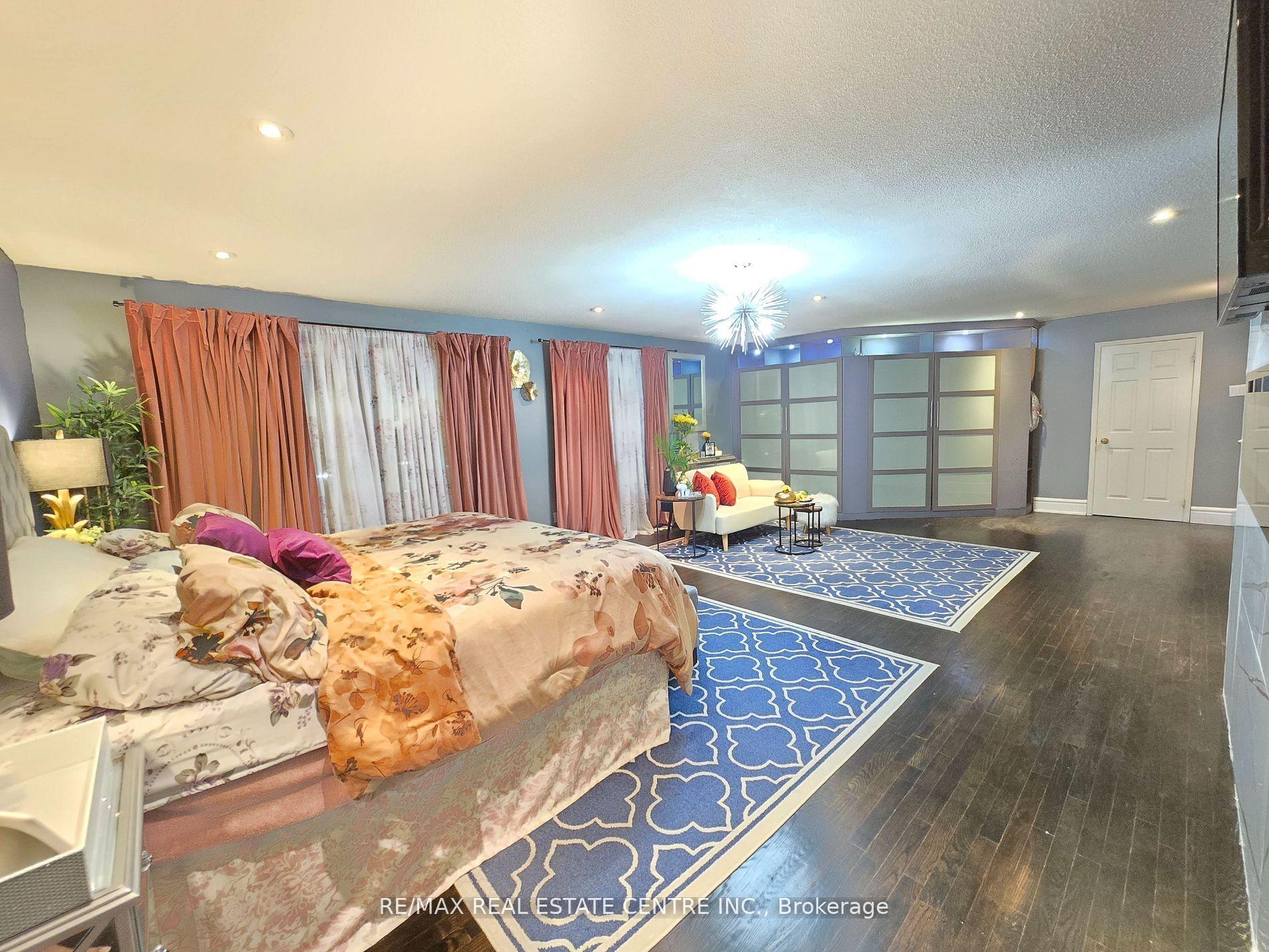 Photo 35 of 1 Brydon Crescent, Brampton, Northwood Park — HOMEH