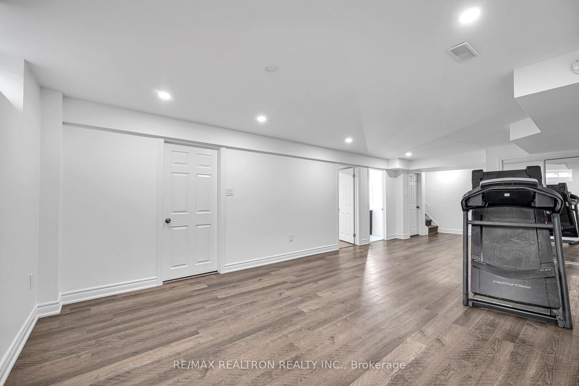 Photo 21 of 27 Alldread Crescent, Clarington, Newcastle — HOMEH