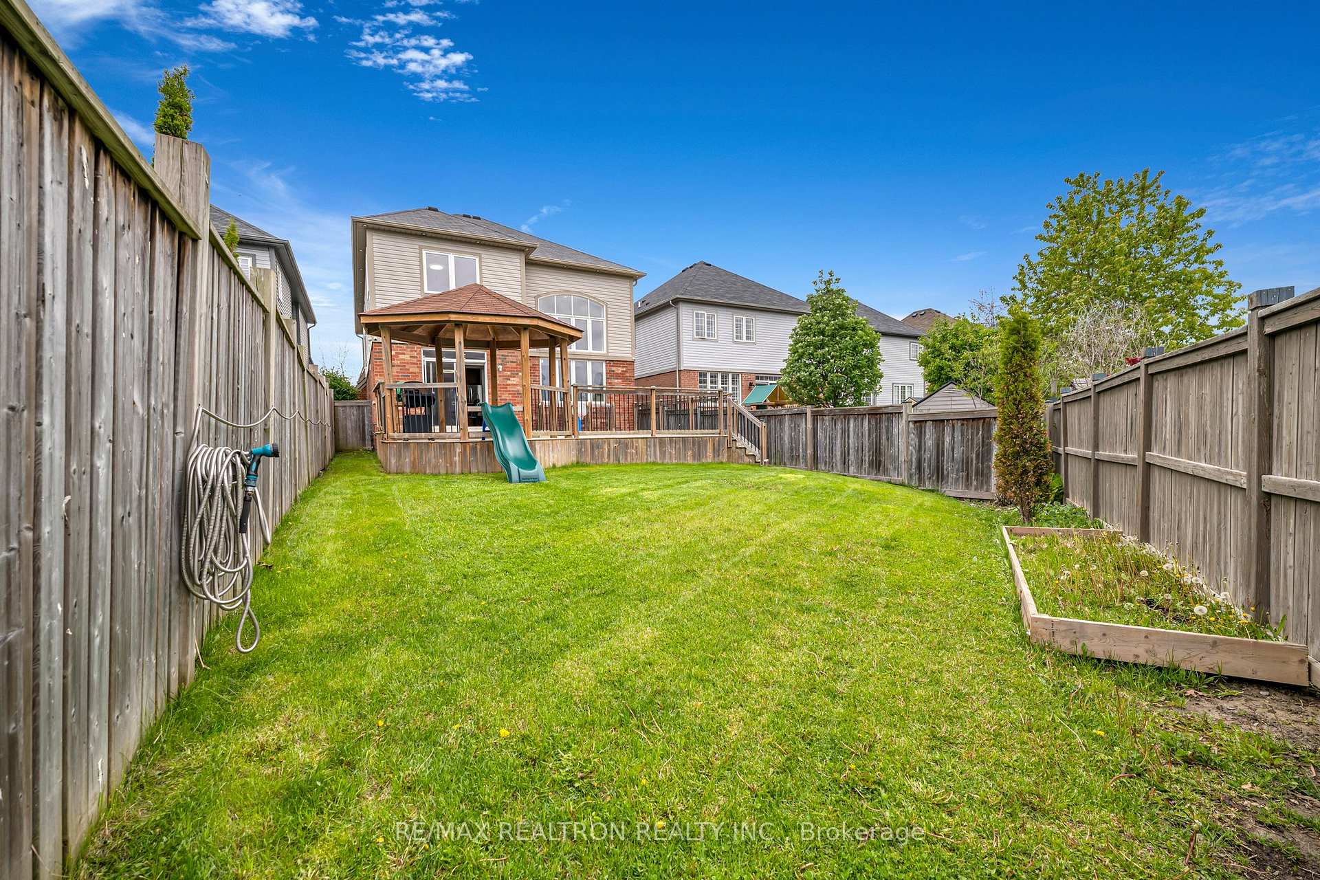 Photo 23 of 27 Alldread Crescent, Clarington, Newcastle — HOMEH