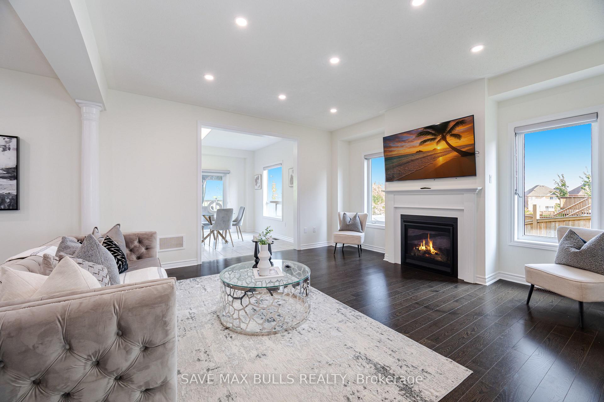 Photo 8 of 23 Kilpatrick Court, Clarington, Bowmanville — HOMEH