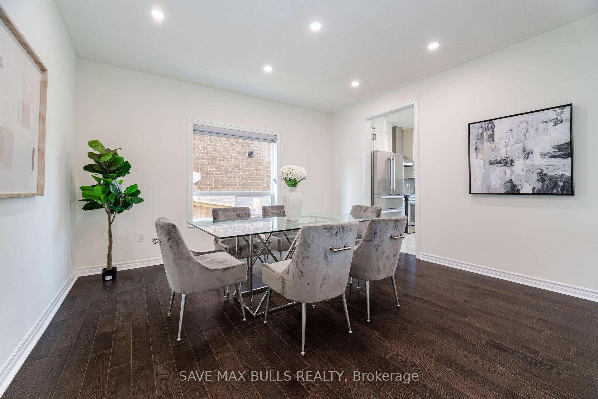 Photo 10 of 23 Kilpatrick Court, Clarington, Bowmanville — HOMEH