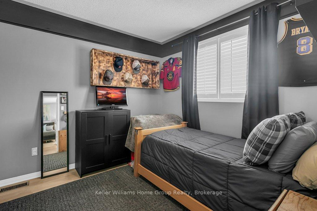 Photo 17 of 57 Flaherty Drive, Guelph, Willow West/Sugarbush/West Acres — HOMEH