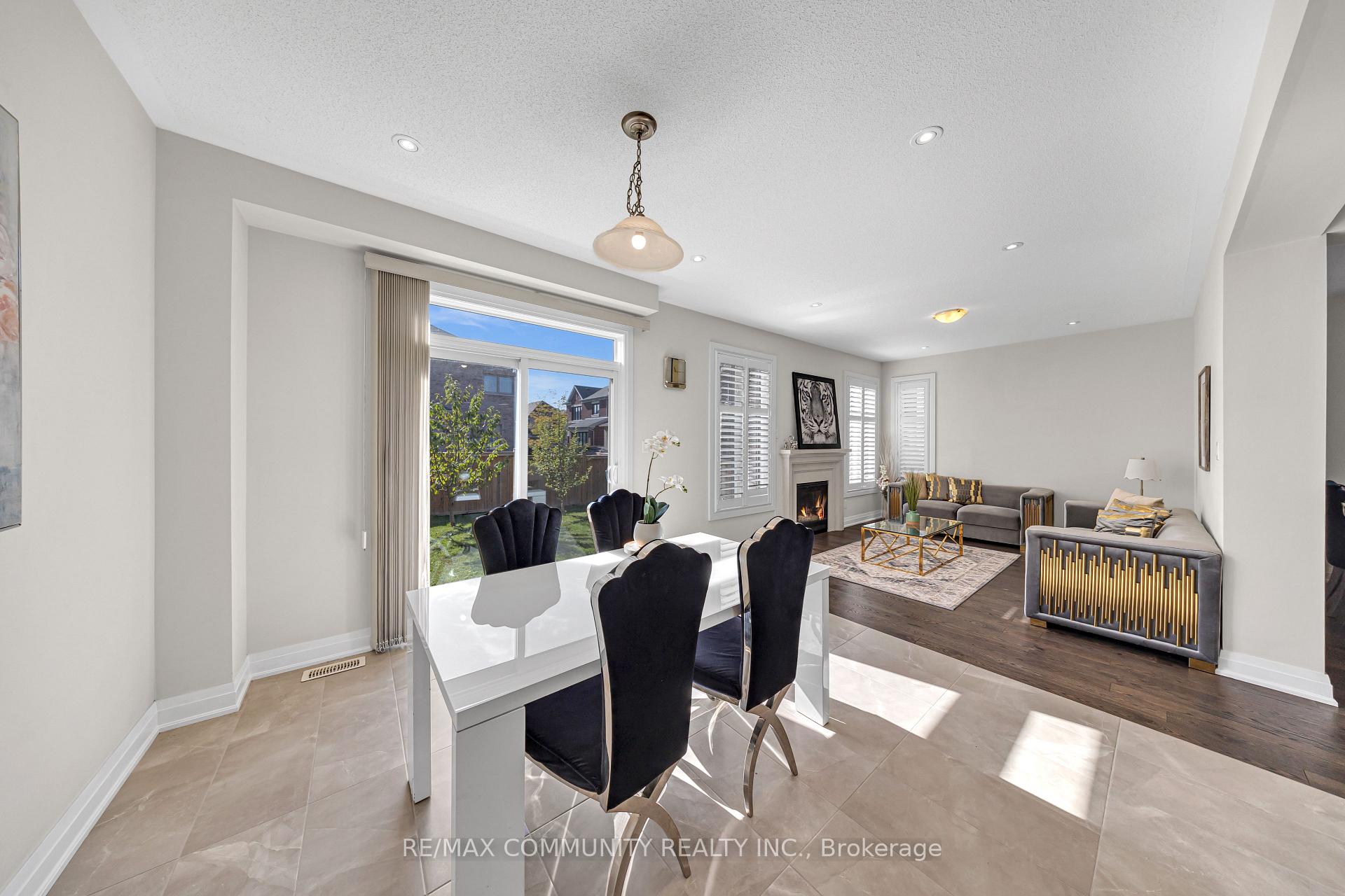 Photo 28 of 209 Castle Oaks Crossing, Brampton, Bram East — HOMEH
