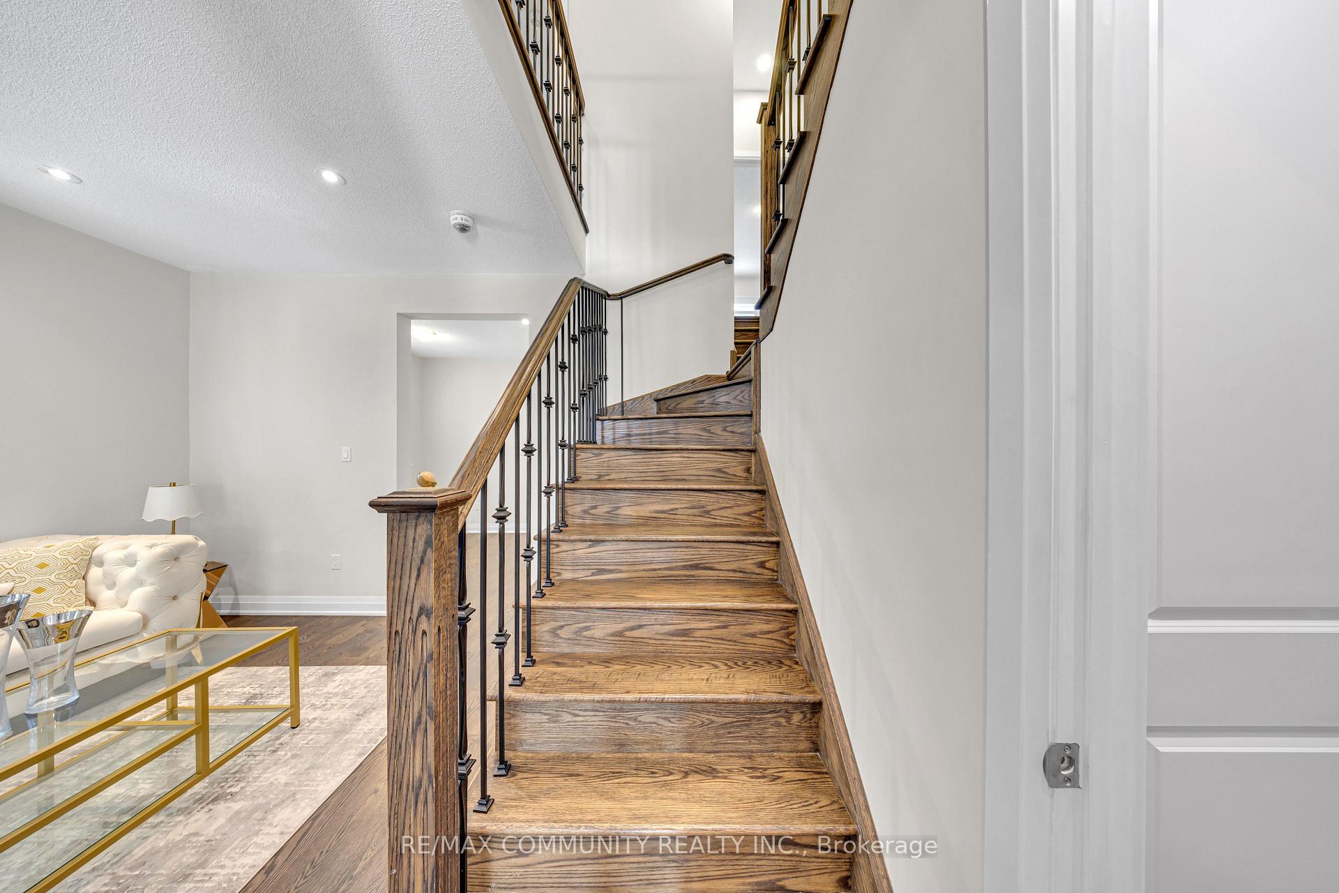 Photo 30 of 209 Castle Oaks Crossing, Brampton, Bram East — HOMEH