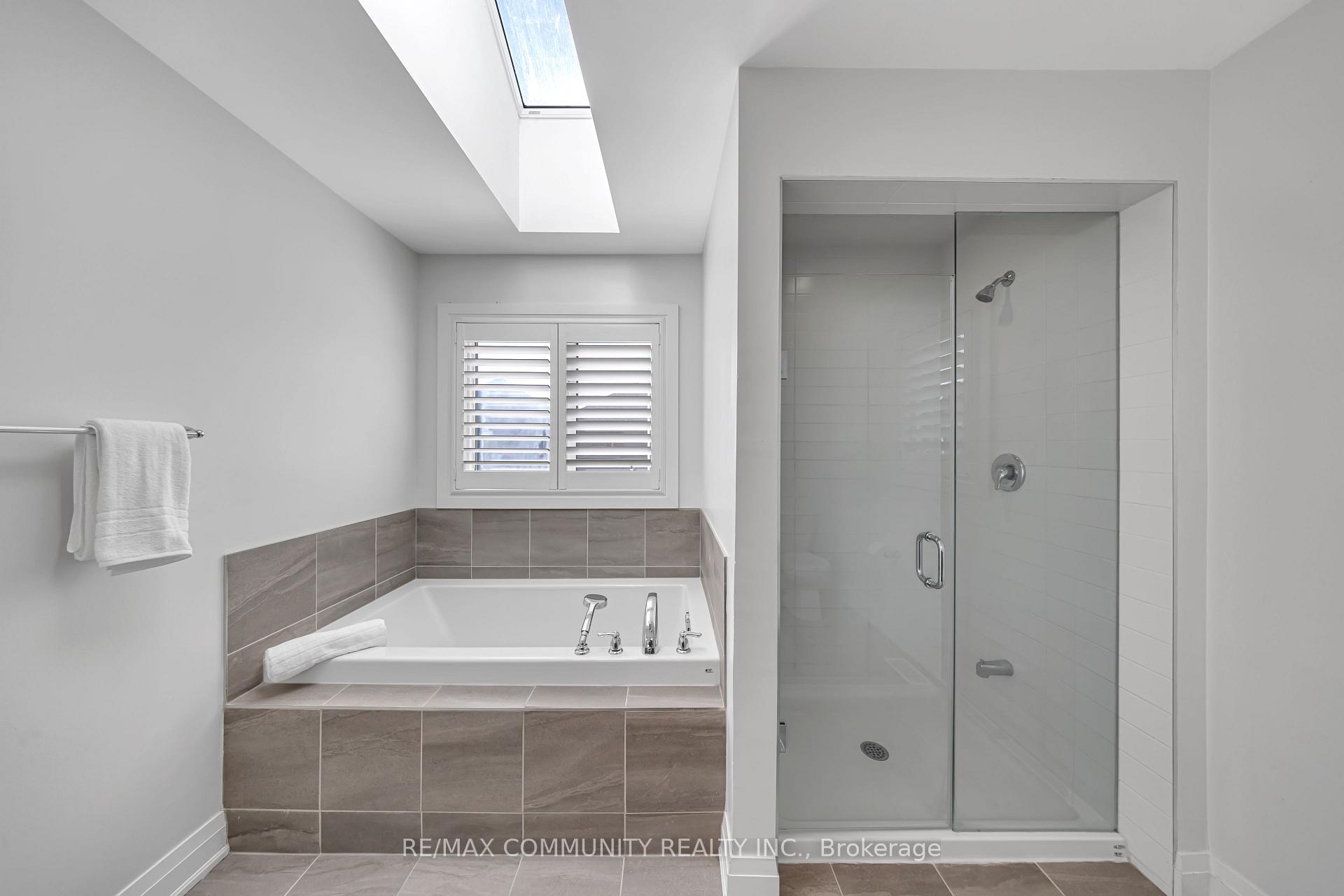 Photo 42 of 209 Castle Oaks Crossing, Brampton, Bram East — HOMEH