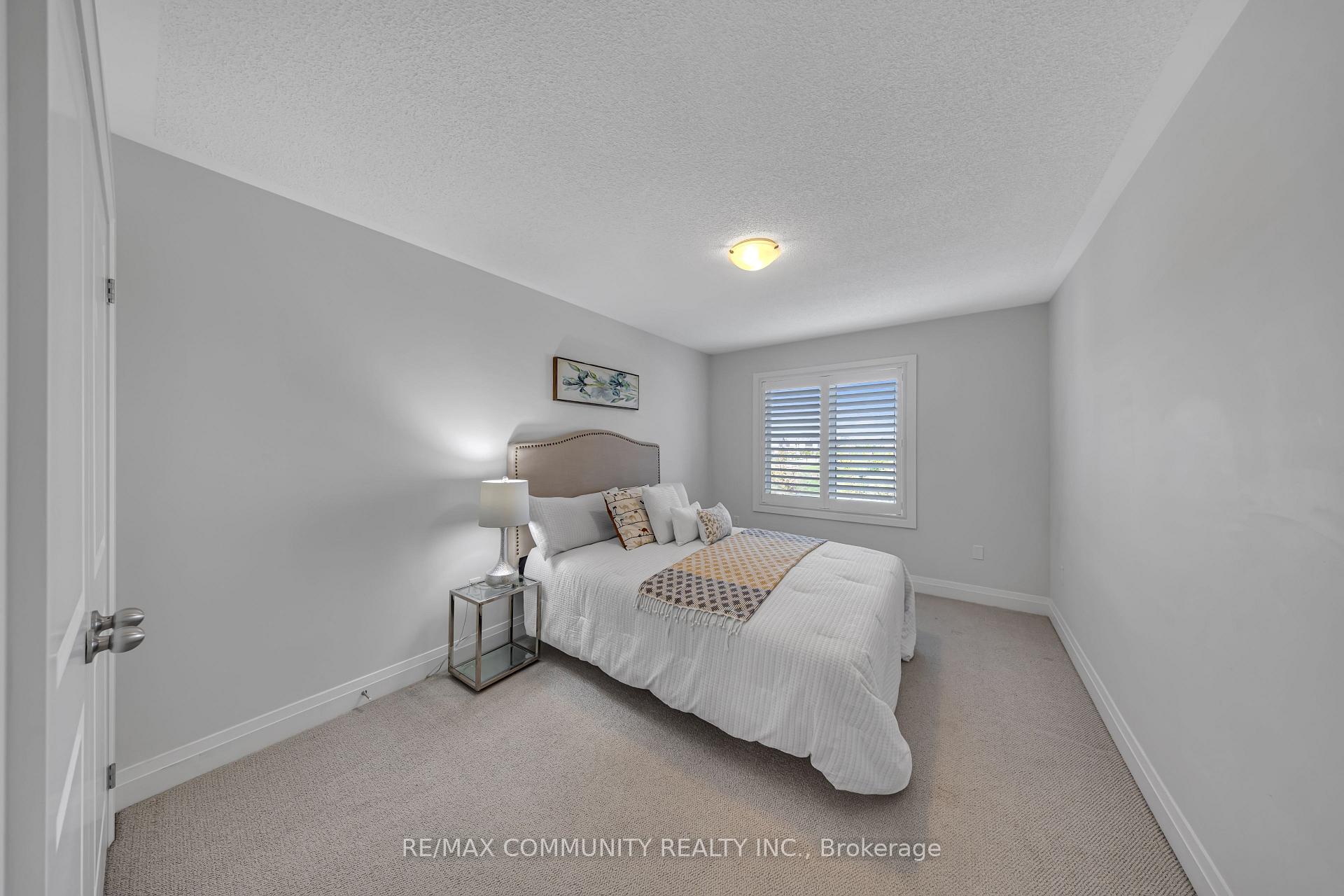 Photo 45 of 209 Castle Oaks Crossing, Brampton, Bram East — HOMEH