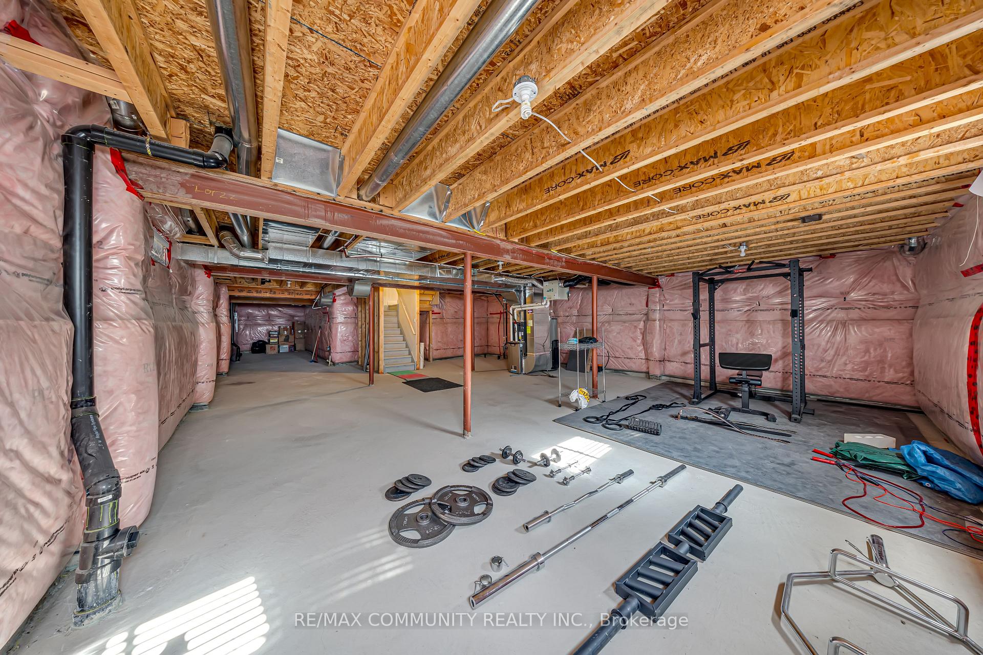 Photo 46 of 209 Castle Oaks Crossing, Brampton, Bram East — HOMEH