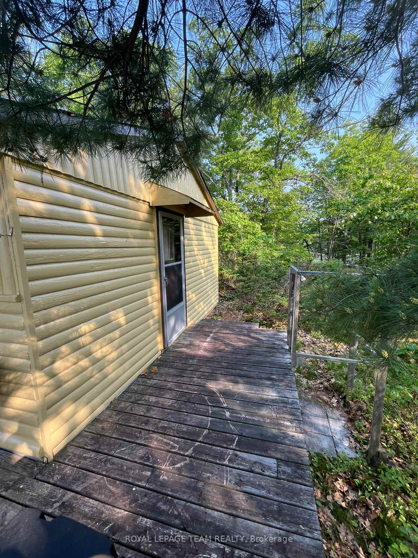 Photo 4 of 1088 Marsh View Dr S, Frontenac, Frontenac North — HOMEH