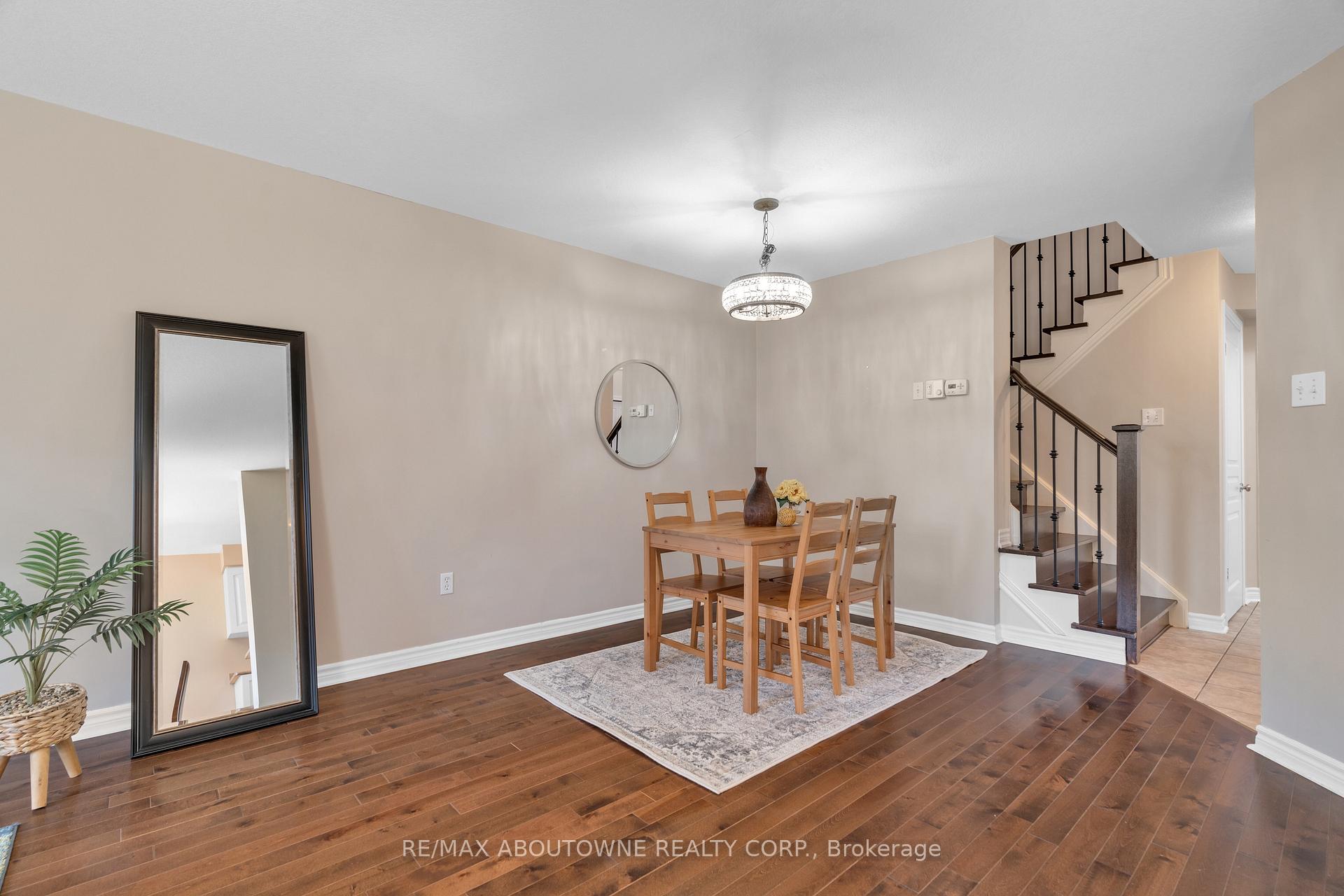 Photo 10 of 11 Revell Drive, Guelph, Clairfields/Hanlon Business Park — HOMEH