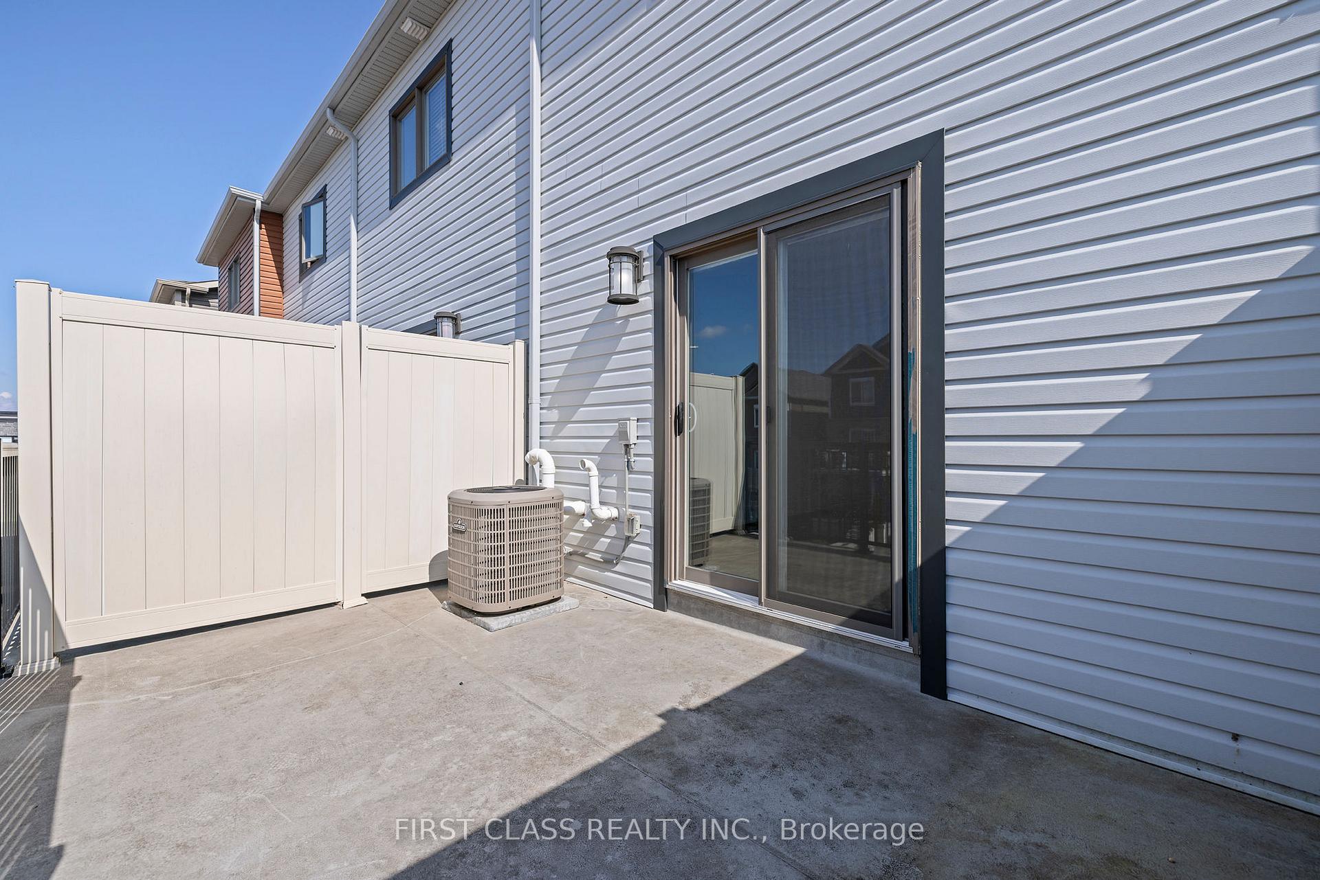 Photo 12 of 63 Andean Lane, Barrie, Rural Barrie Southwest — HOMEH