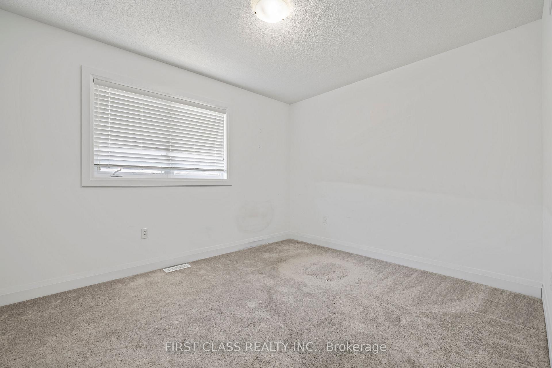 Photo 11 of 63 Andean Lane, Barrie, Rural Barrie Southwest — HOMEH