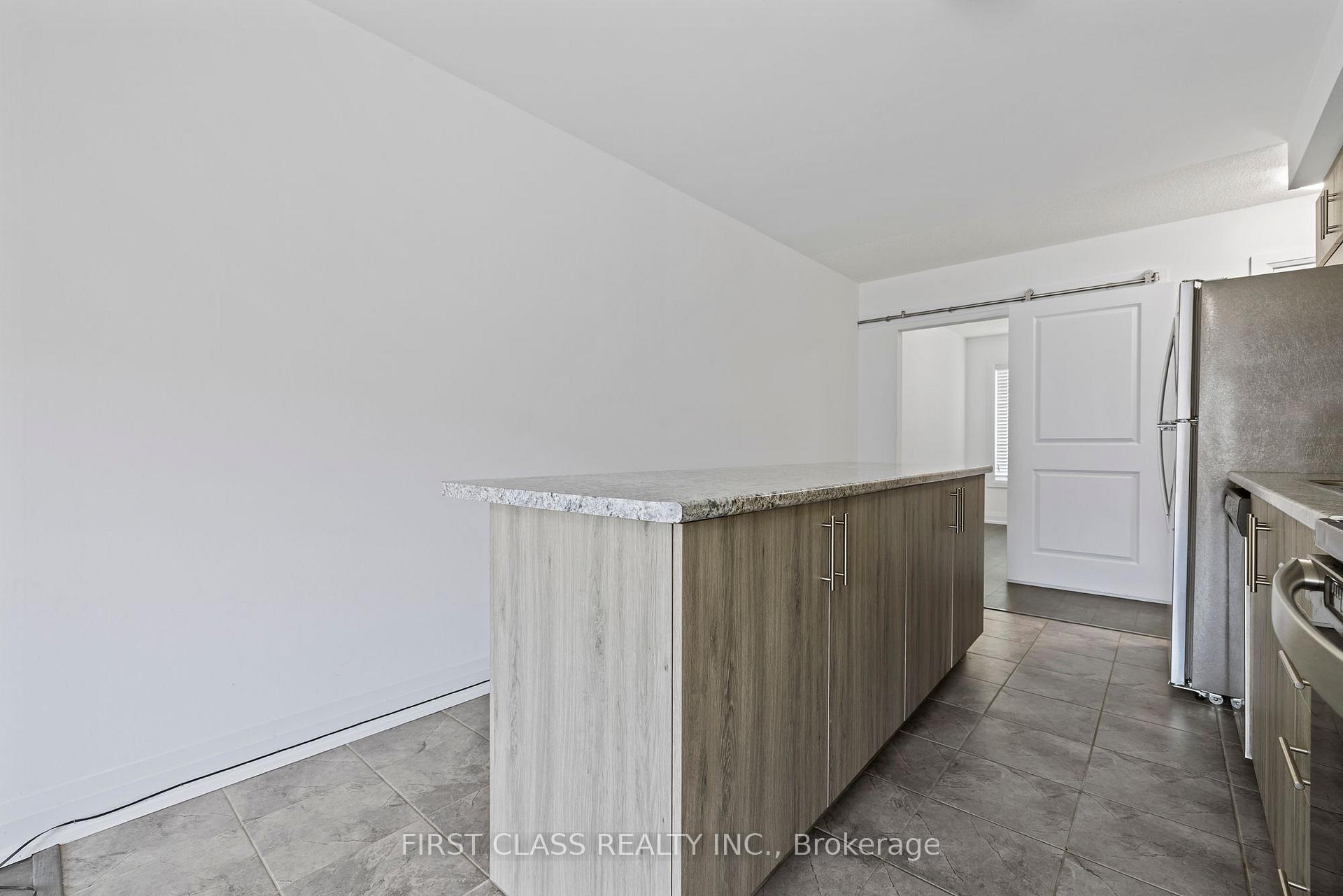 Photo 23 of 63 Andean Lane, Barrie, Rural Barrie Southwest — HOMEH