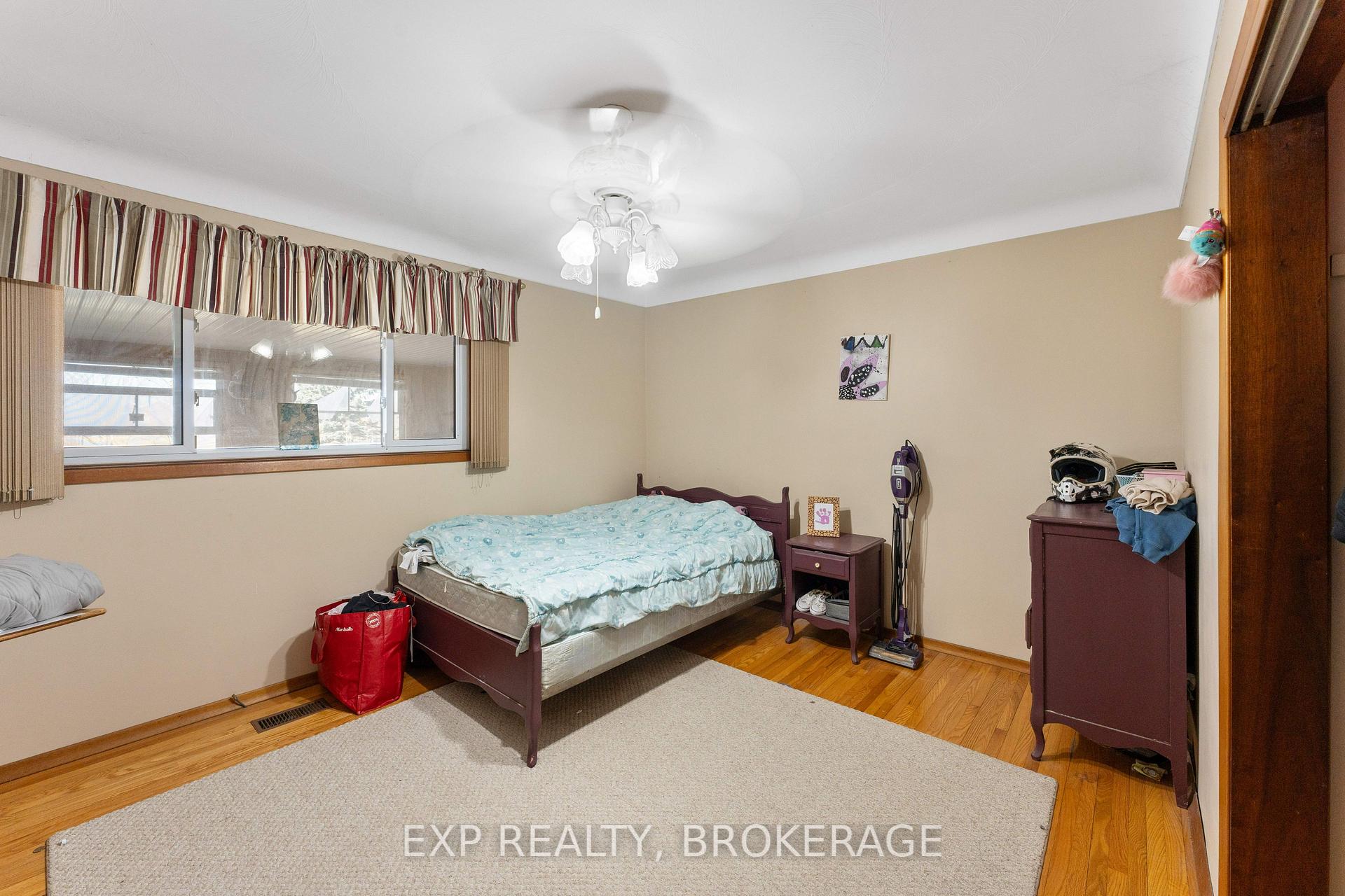 Photo 13 of 3454 Round Lake Road, Frontenac, Frontenac South — HOMEH