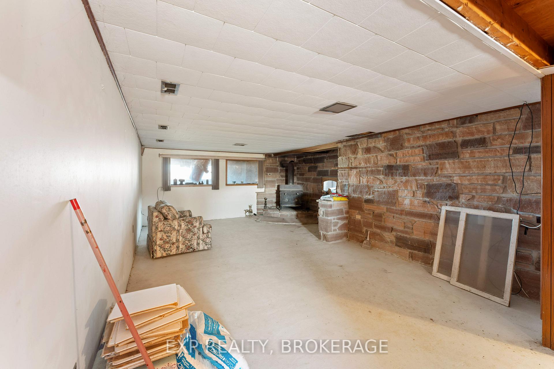 Photo 16 of 3454 Round Lake Road, Frontenac, Frontenac South — HOMEH