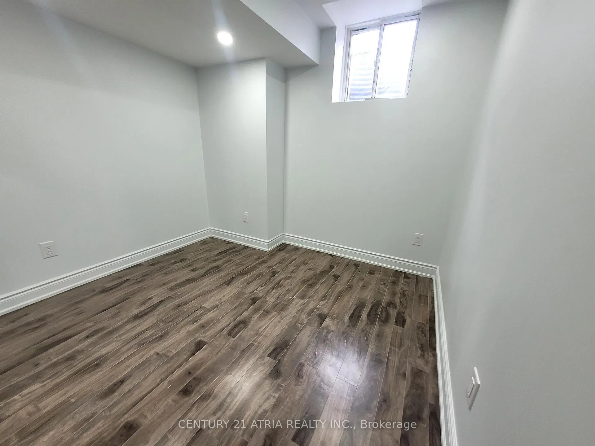 Photo 10 of 87 Zelda Road, Brampton, Sandringham-Wellington North — HOMEH