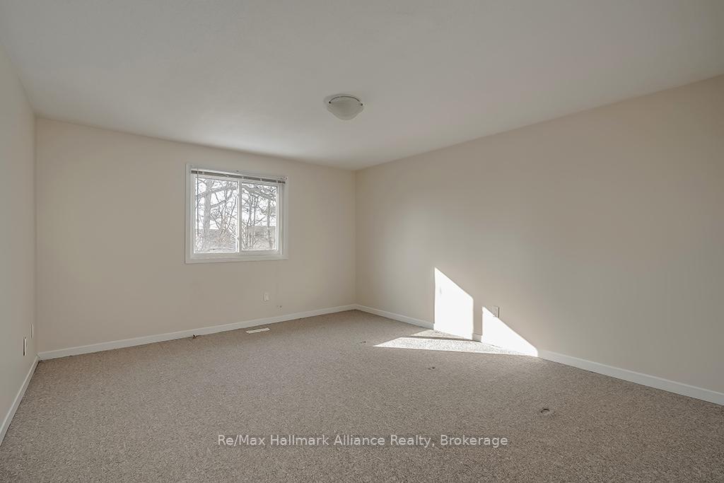 Photo 20 of Unit 14, 1580 Lancaster Drive, Oakville, Falgarwood — HOMEH