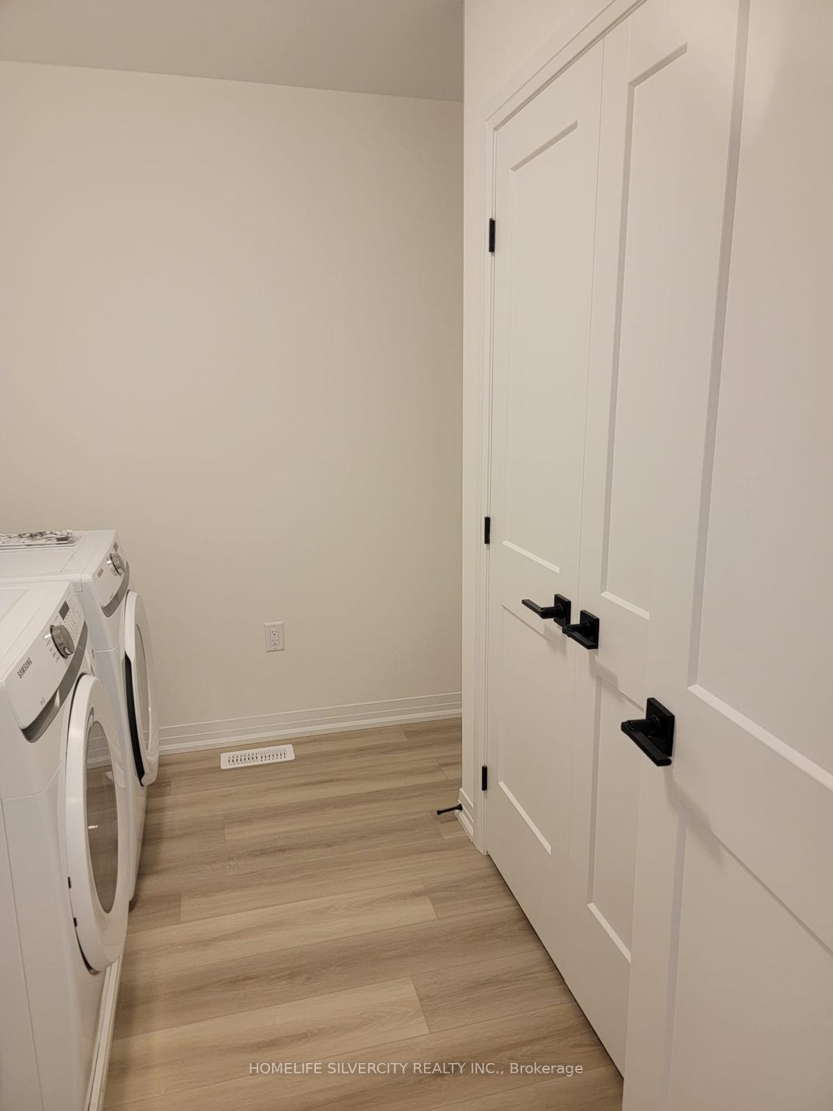 Photo 25 of 84 Gort Avenue, Brant, Paris — HOMEH